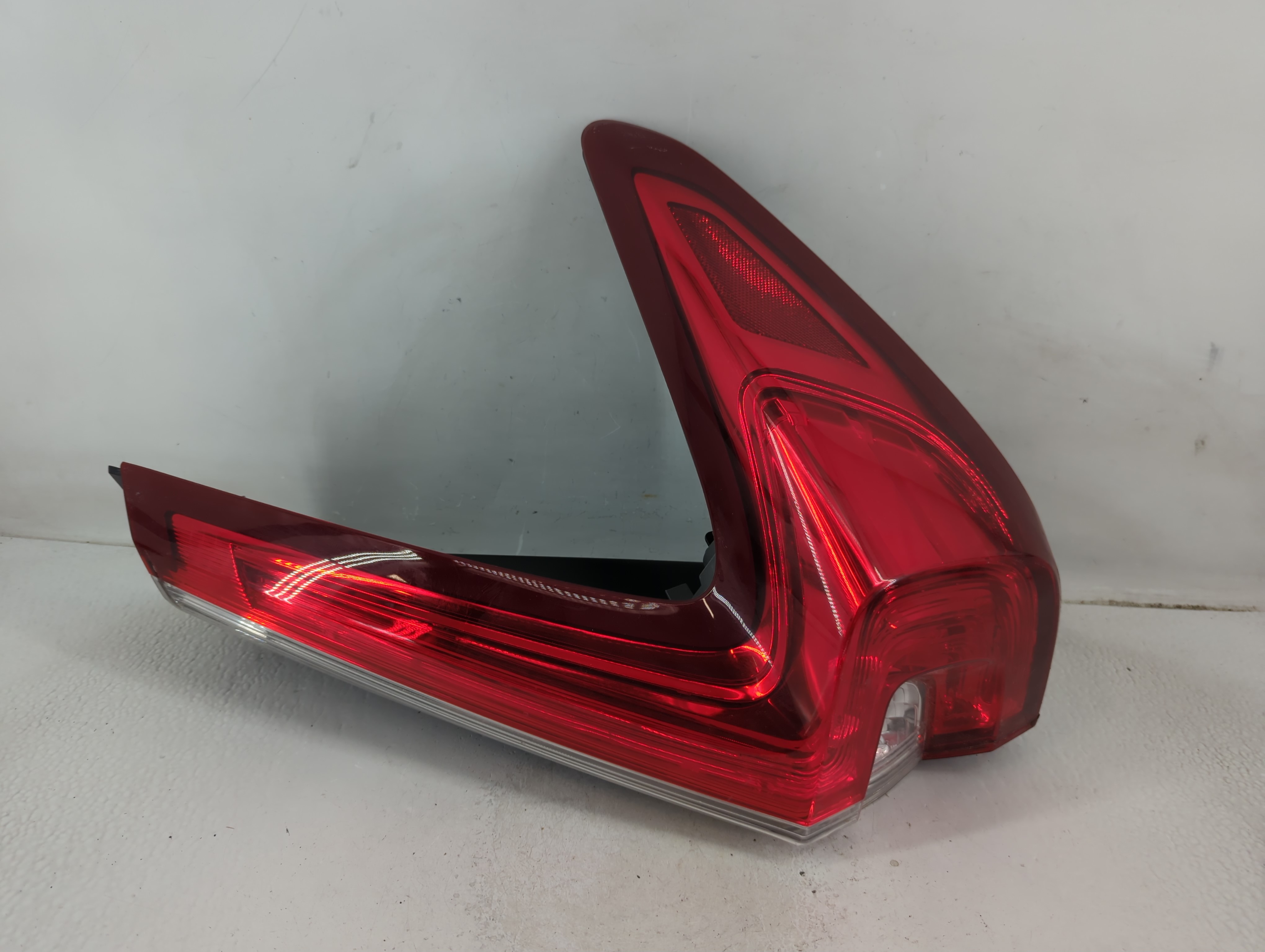 2017-2019 Honda Cr-v Passenger Right Side Tail Light Taillight Oem 1187437 - Oemusedautoparts1.com