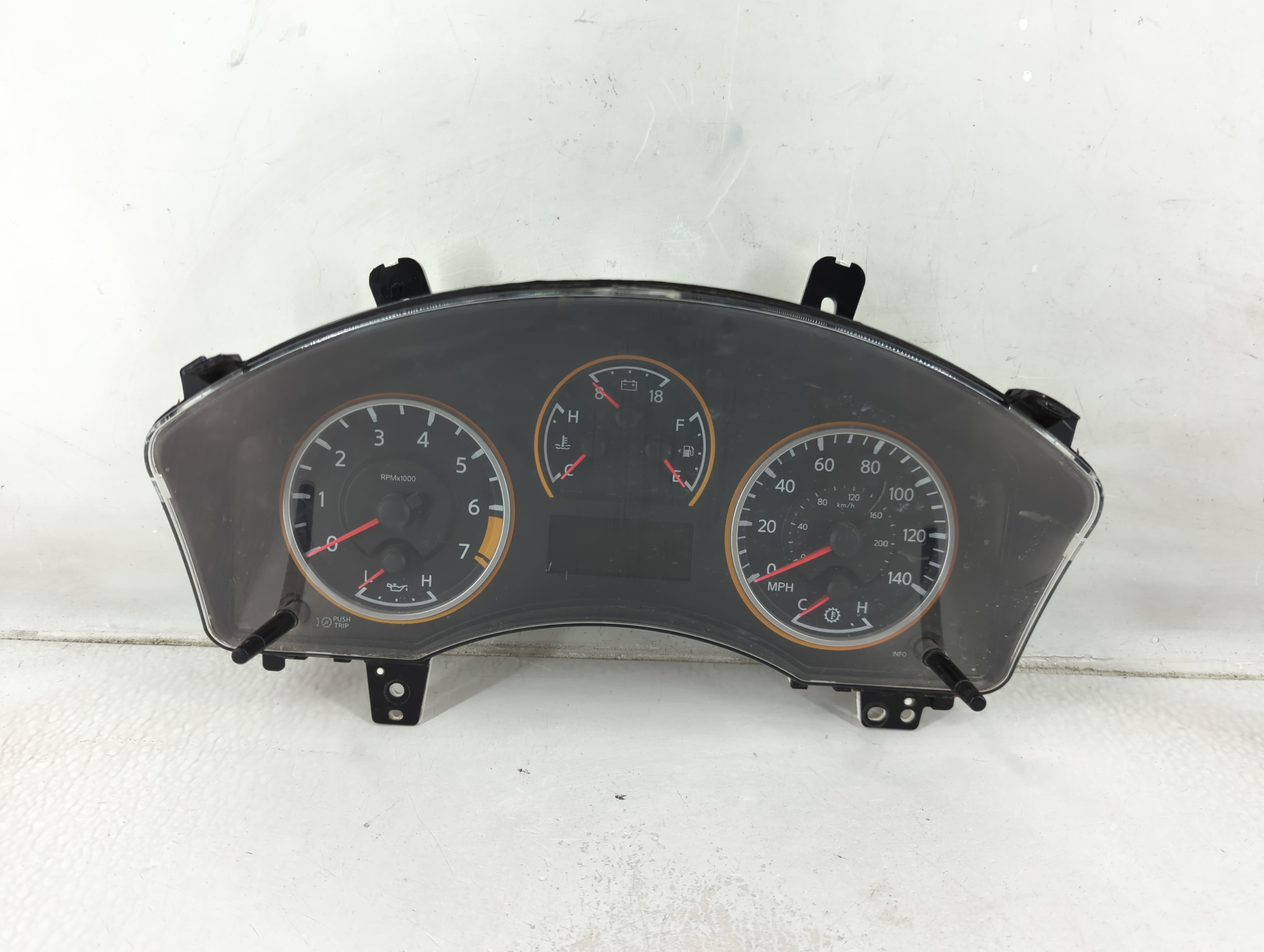 2013-2015 Nissan Armada Speedometer Instrument Cluster Gauges 1187446 - Oemusedautoparts1.com