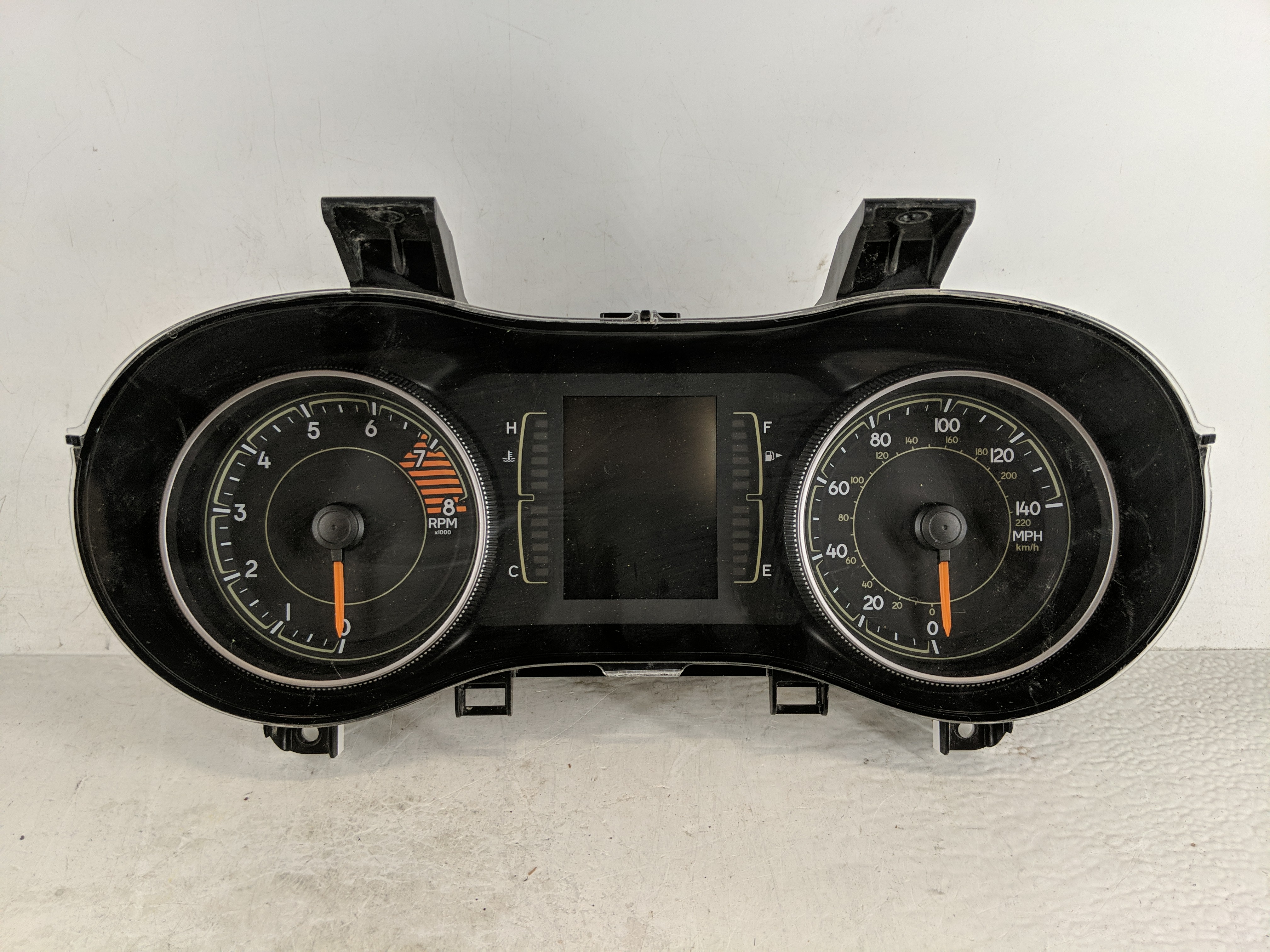 2017-2018 Jeep Cherokee Speedometer Instrument Cluster Gauges 1187460 - Oemusedautoparts1.com