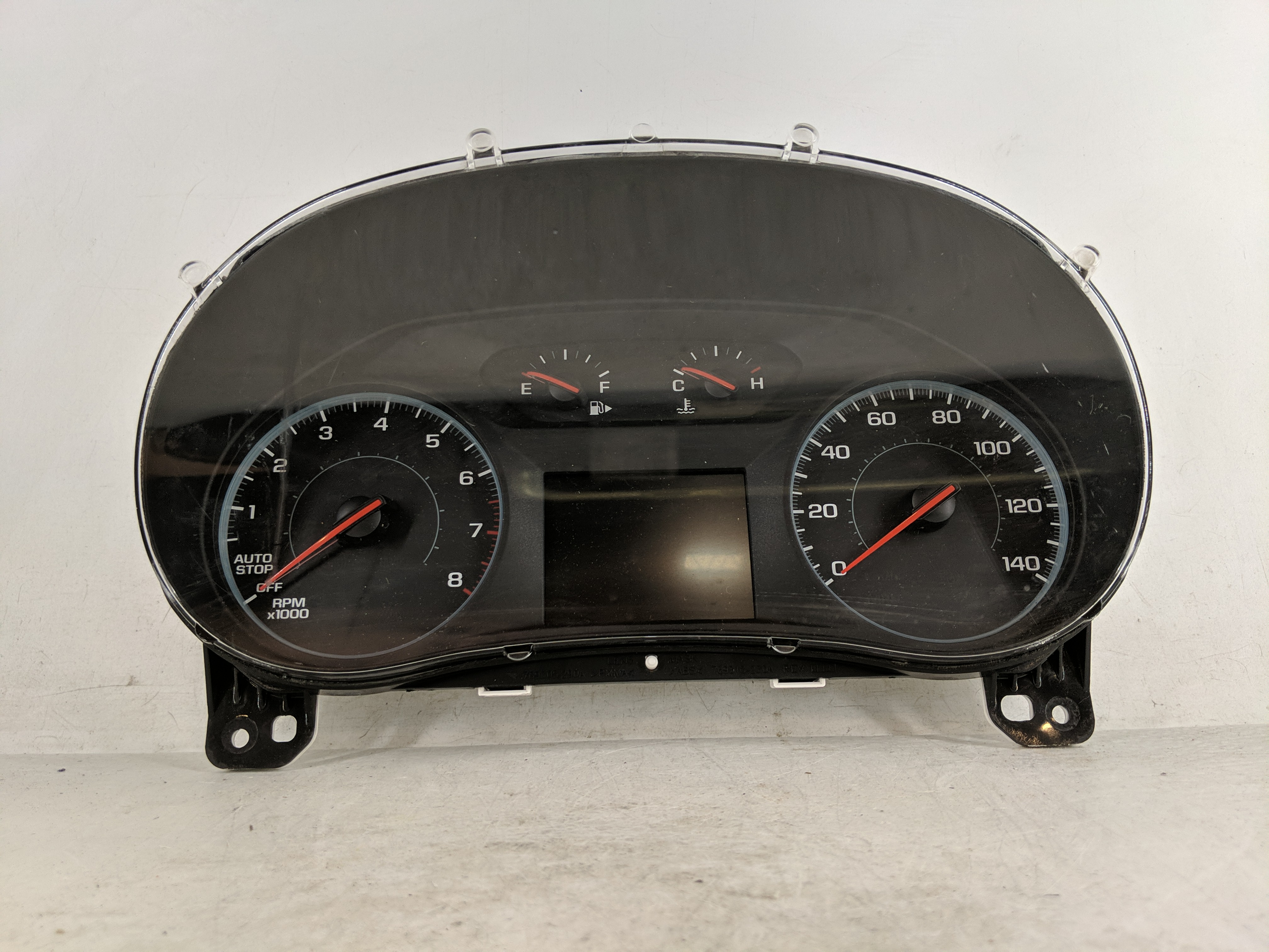 2016-2016 Chevrolet Malibu Speedometer Instrument Cluster Gauges 1187462 - Oemusedautoparts1.com