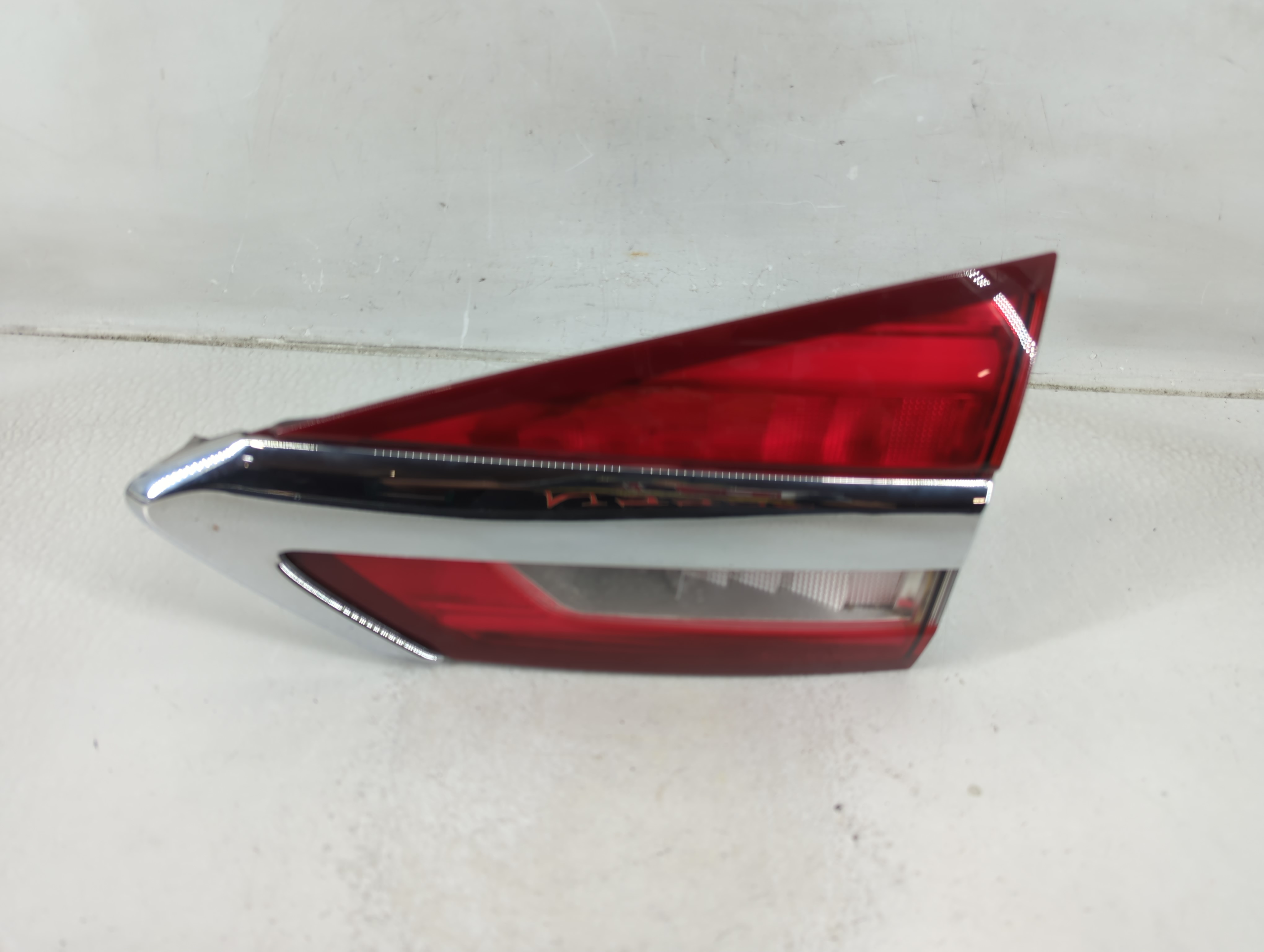 Picture of 2019-2020 Ford Fusion Passenger Right Side Tail Light Taillight Oem 1187483