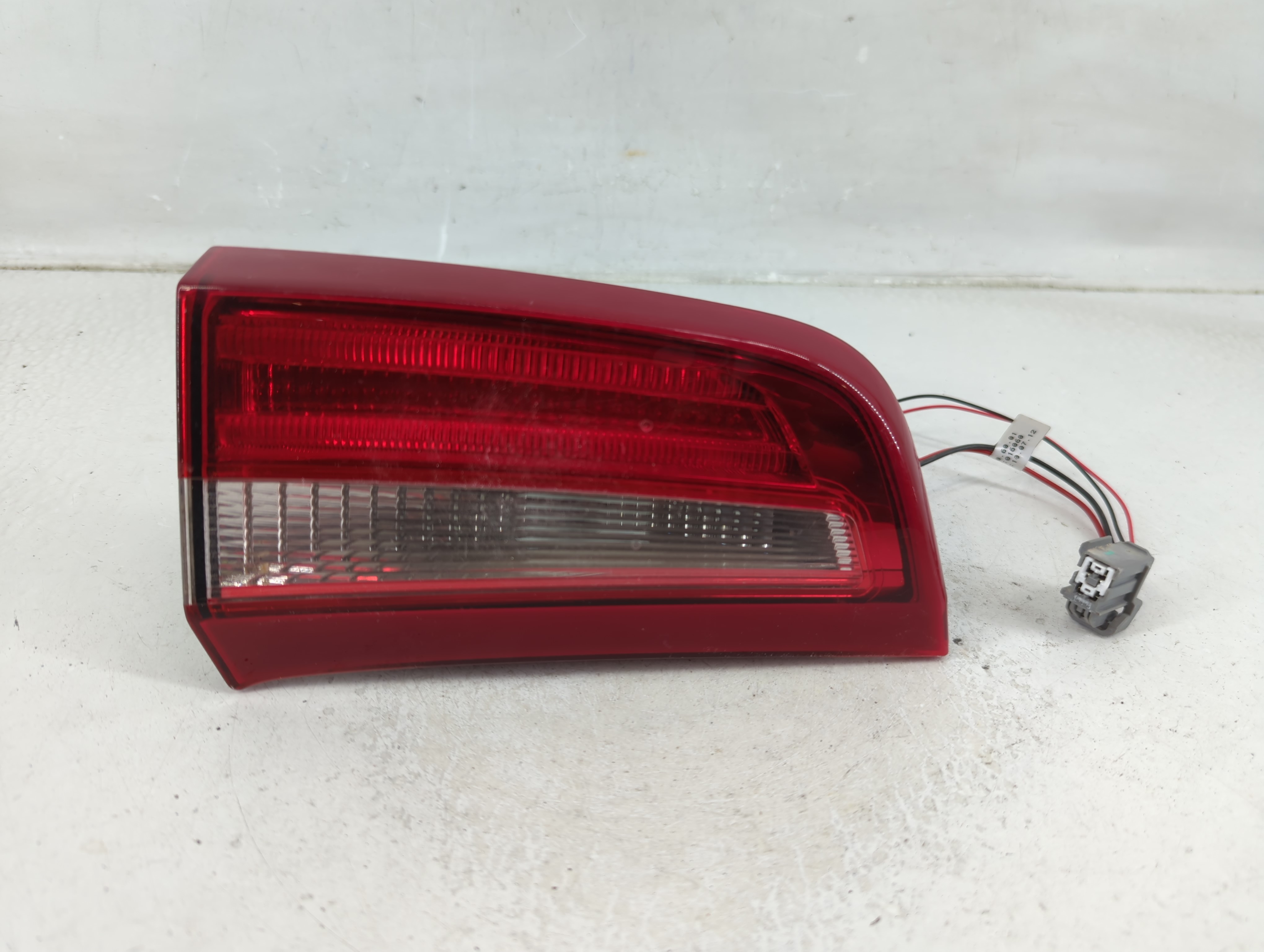 Picture of 2013-2013 Volvo V60 Driver Left Side Tail Light Taillight Oem 1187489