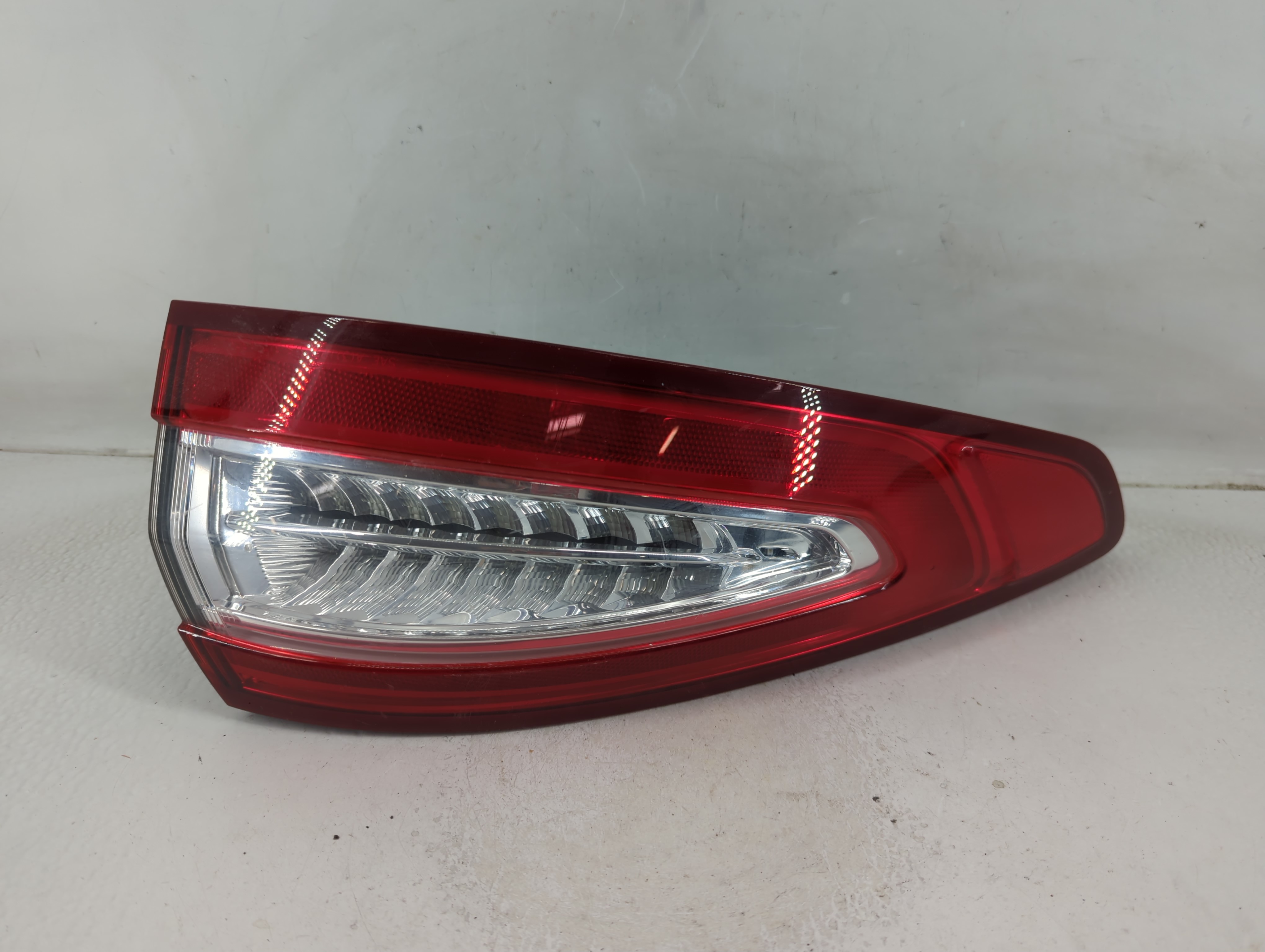 Picture of 2015 Ford Fusion Driver Left Side Tail Light Taillight Oem 1187548