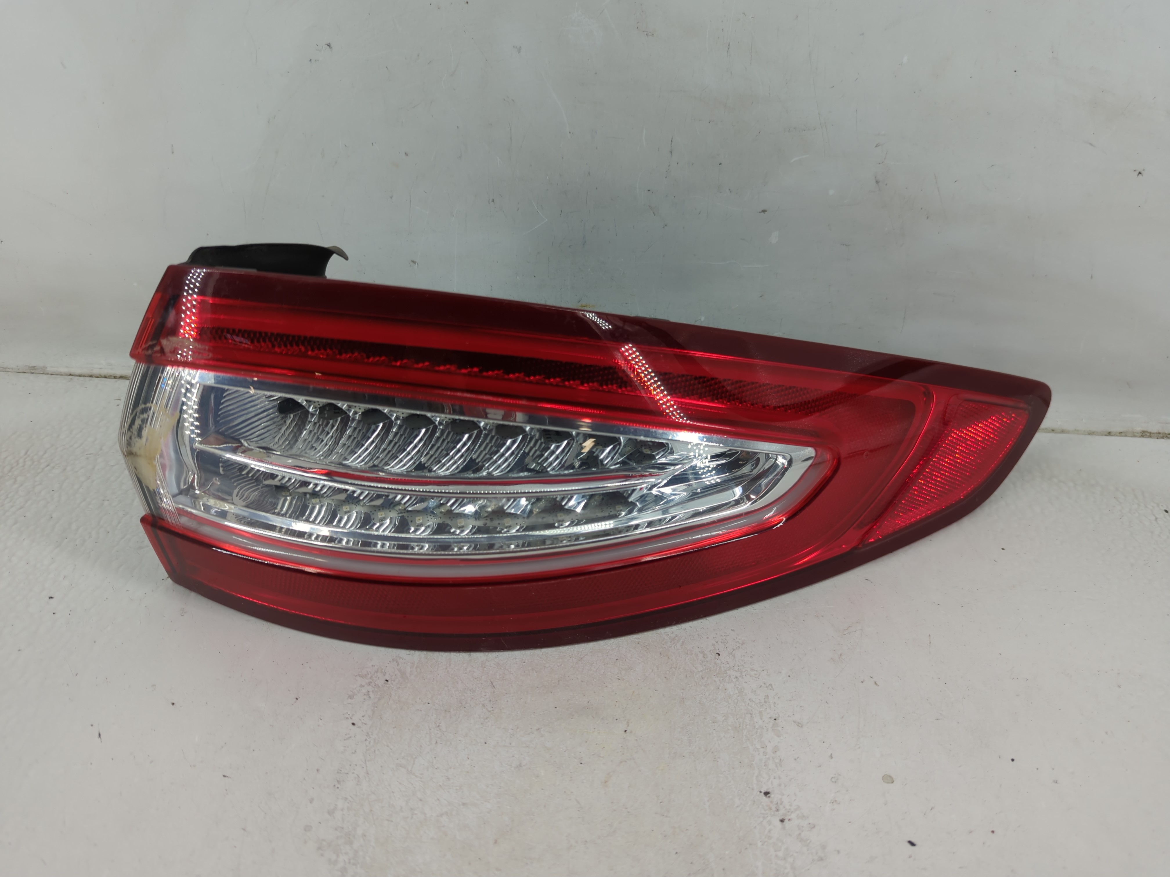 Picture of 2013-2016 Ford Fusion Passenger Right Side Tail Light Taillight Oem 1187551