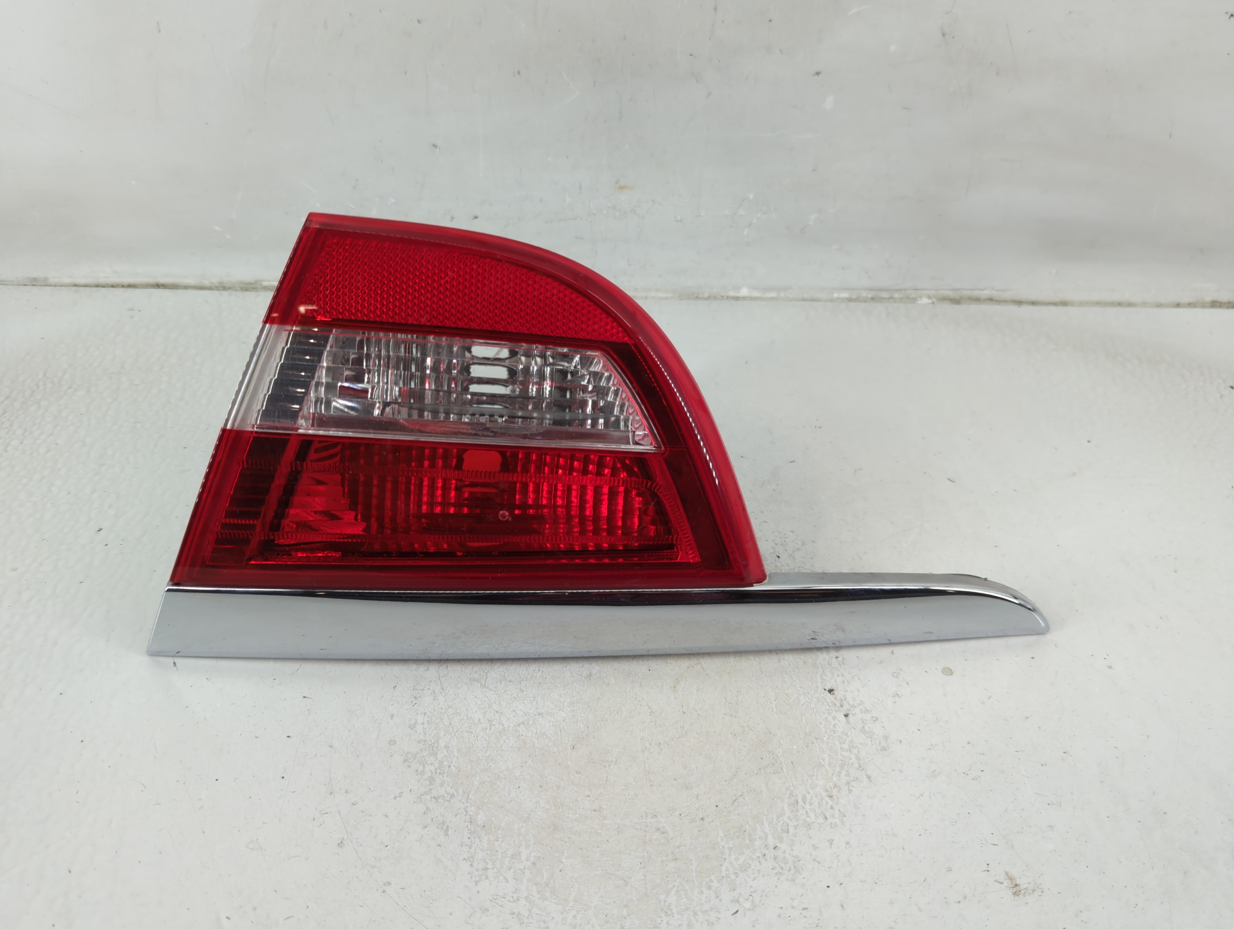 Picture of 2012-2017 Buick Verano Passenger Right Side Tail Light Taillight Oem 1187572