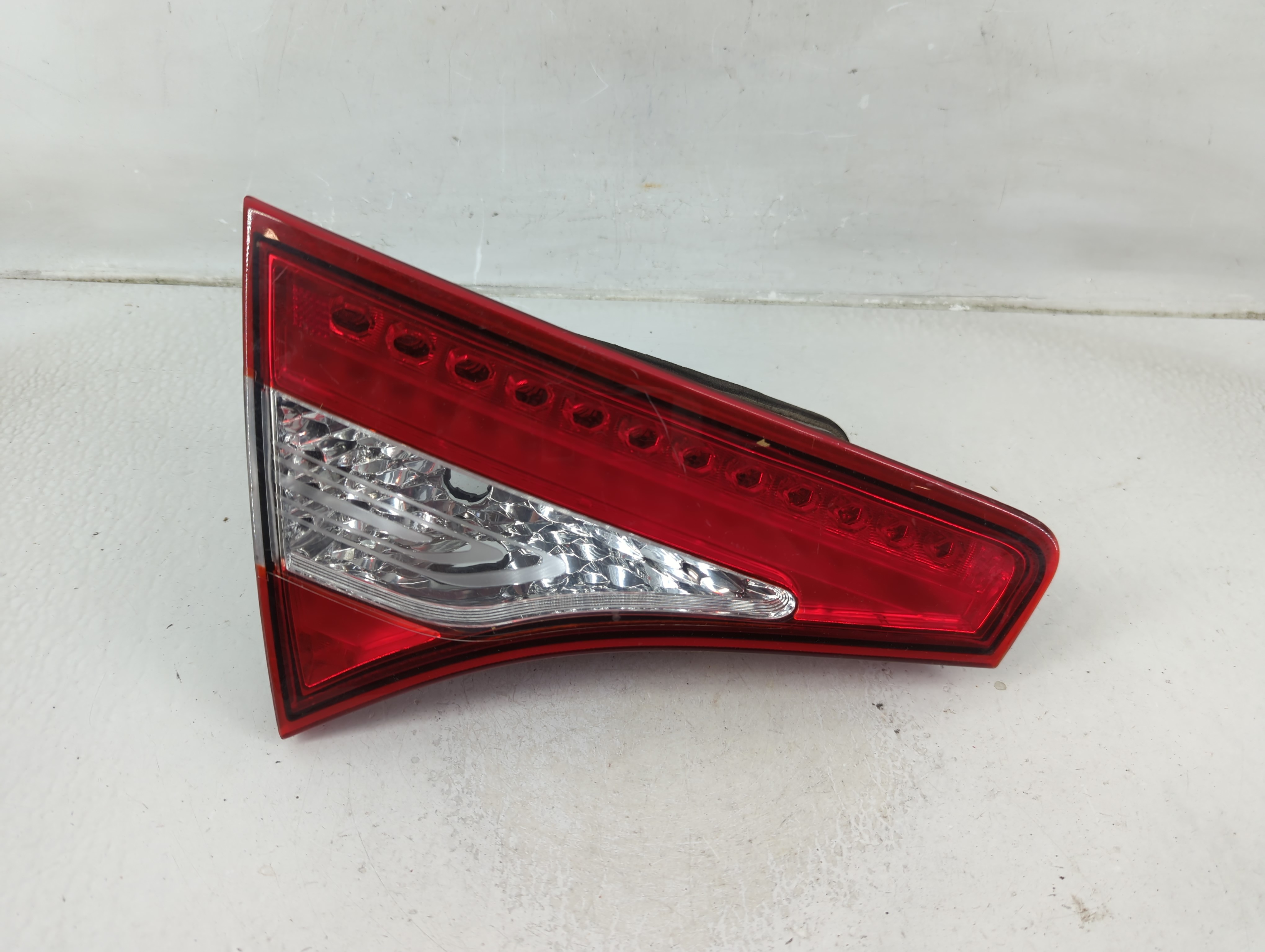 Picture of 2011-2013 Kia Optima Driver Left Side Tail Light Taillight Oem 1187574