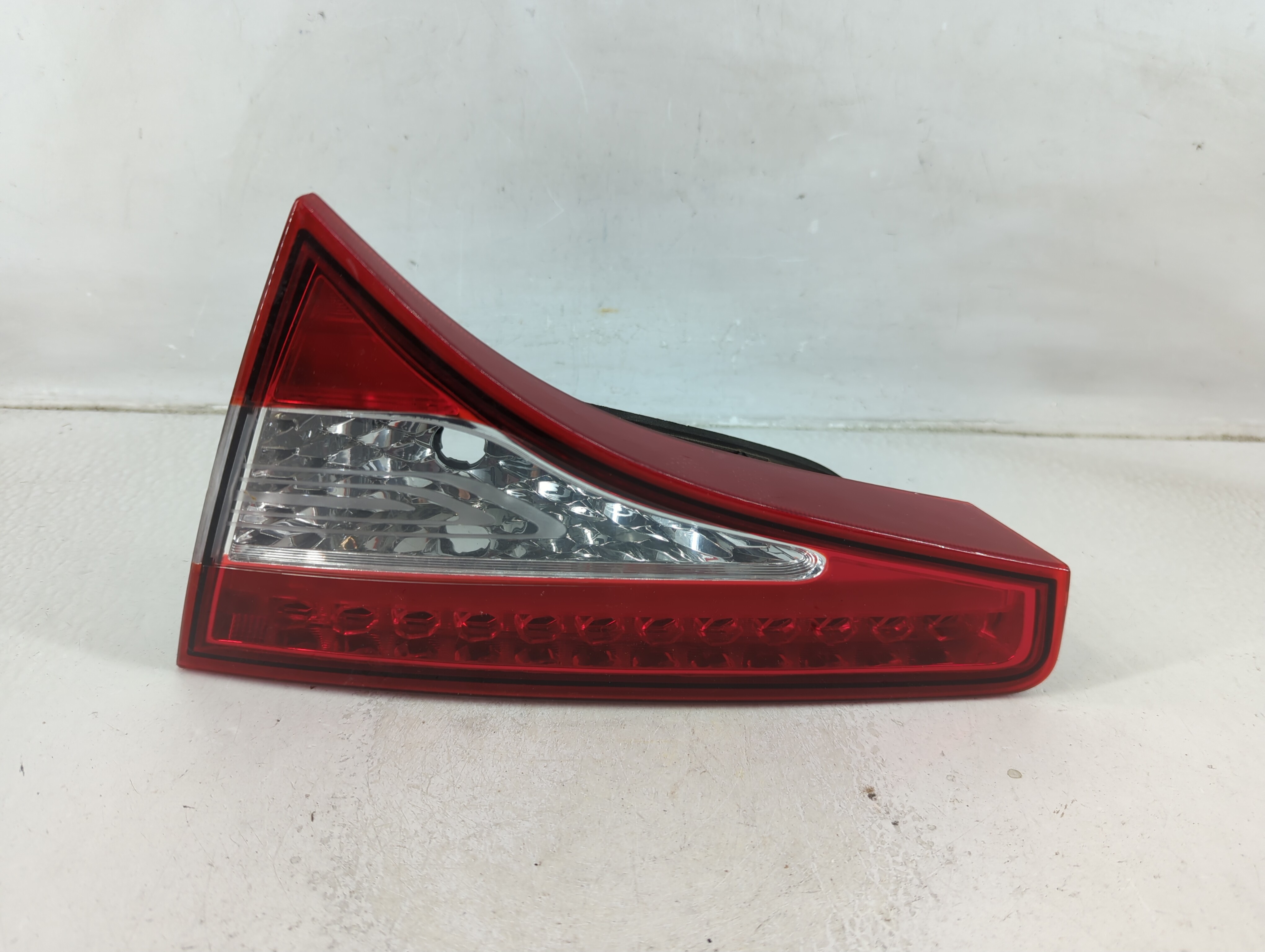 Picture of 2011-2013 Kia Optima Passenger Right Side Tail Light Taillight Oem 1187575