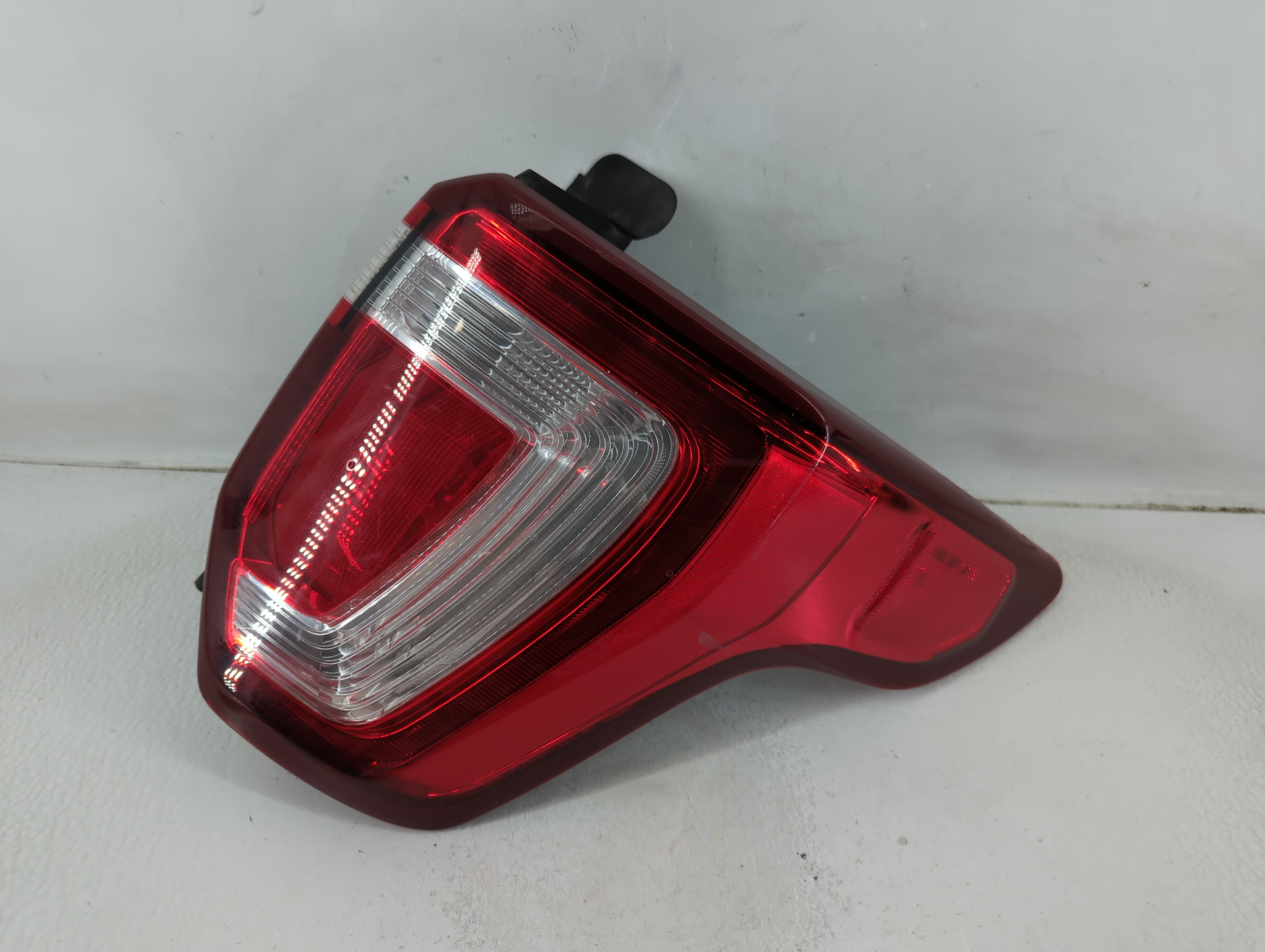 2016 Ford Explorer Passenger Right Side Tail Light Taillight Oem 1187631 - Oemusedautoparts1.com