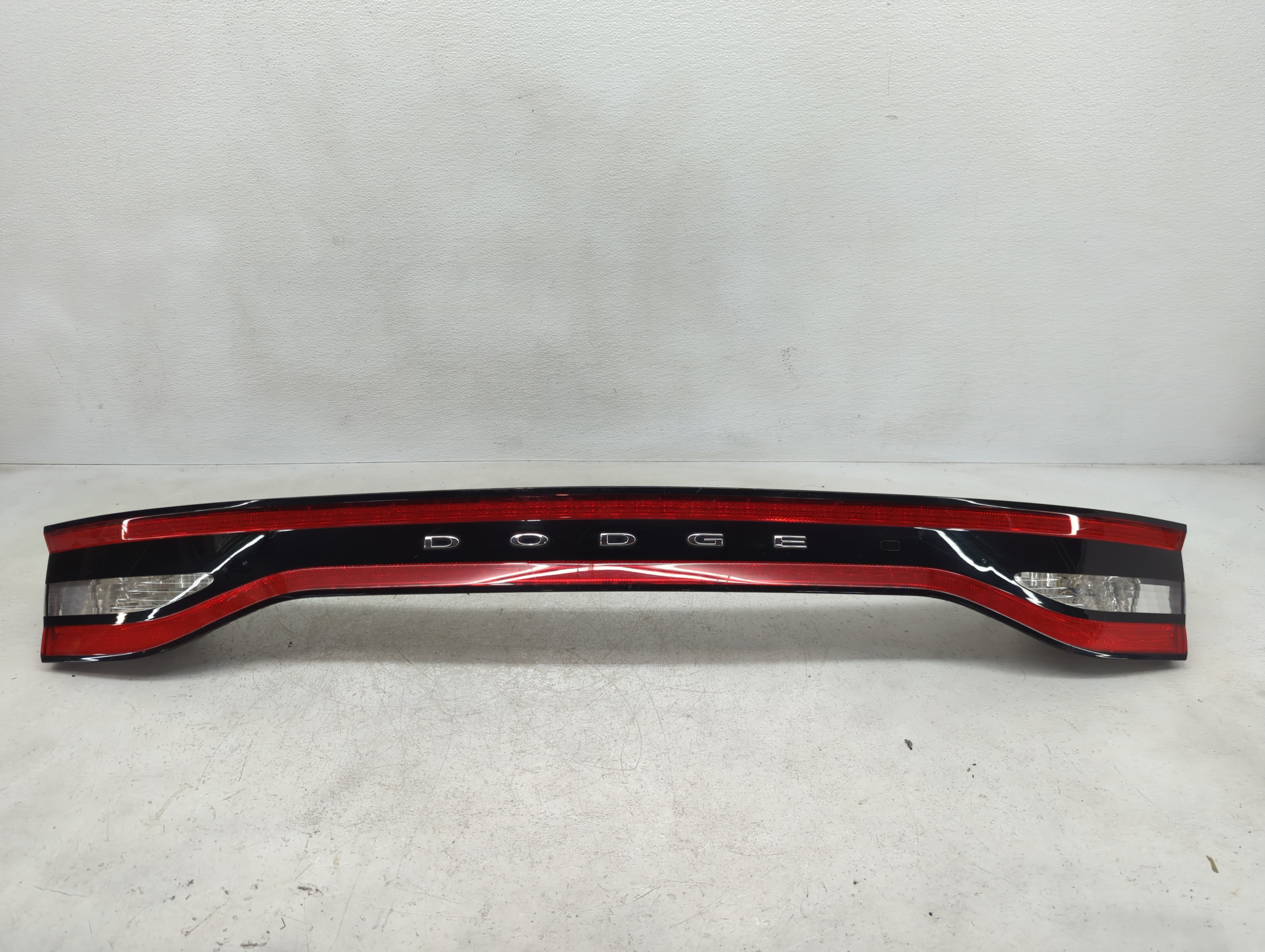 Picture of 2013-2016 Dodge Dart Passenger Right Side Tail Light Taillight Oem 1187634