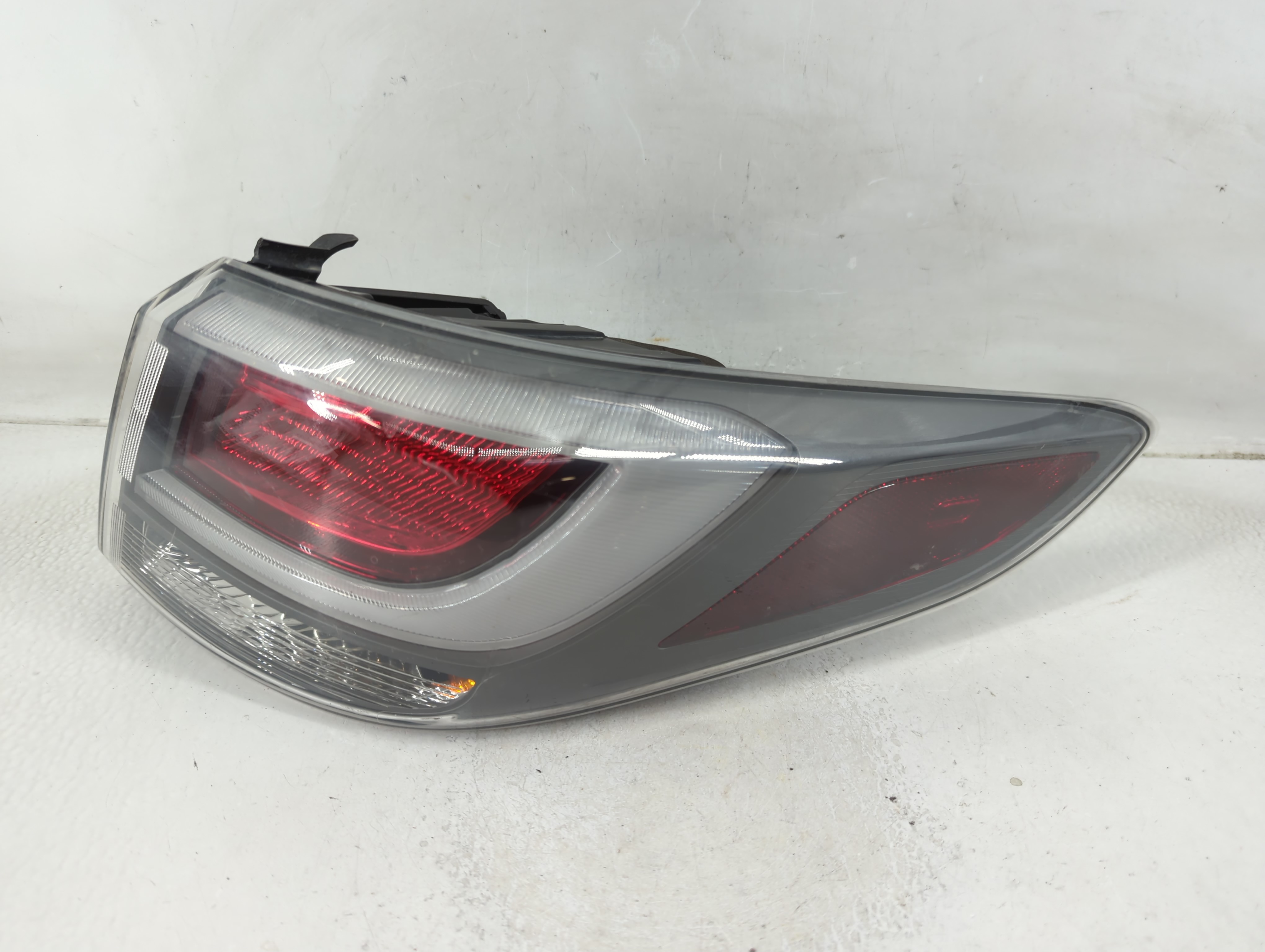 Picture of 2015-2017 Hyundai Sonata Passenger Right Side Tail Light Taillight Oem 1187643