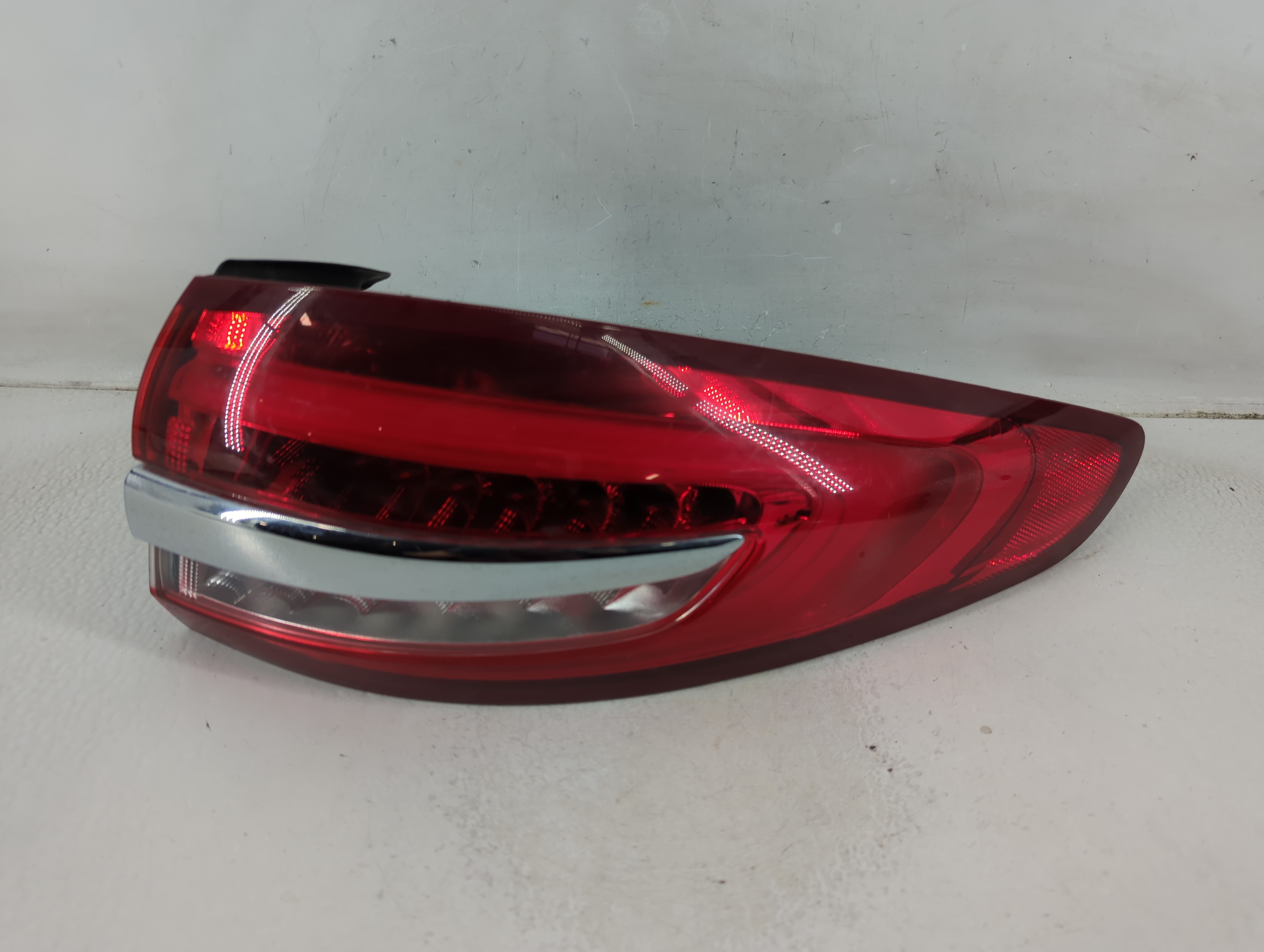 Picture of 2017-2020 Ford Fusion Passenger Right Side Tail Light Taillight Oem 1187648