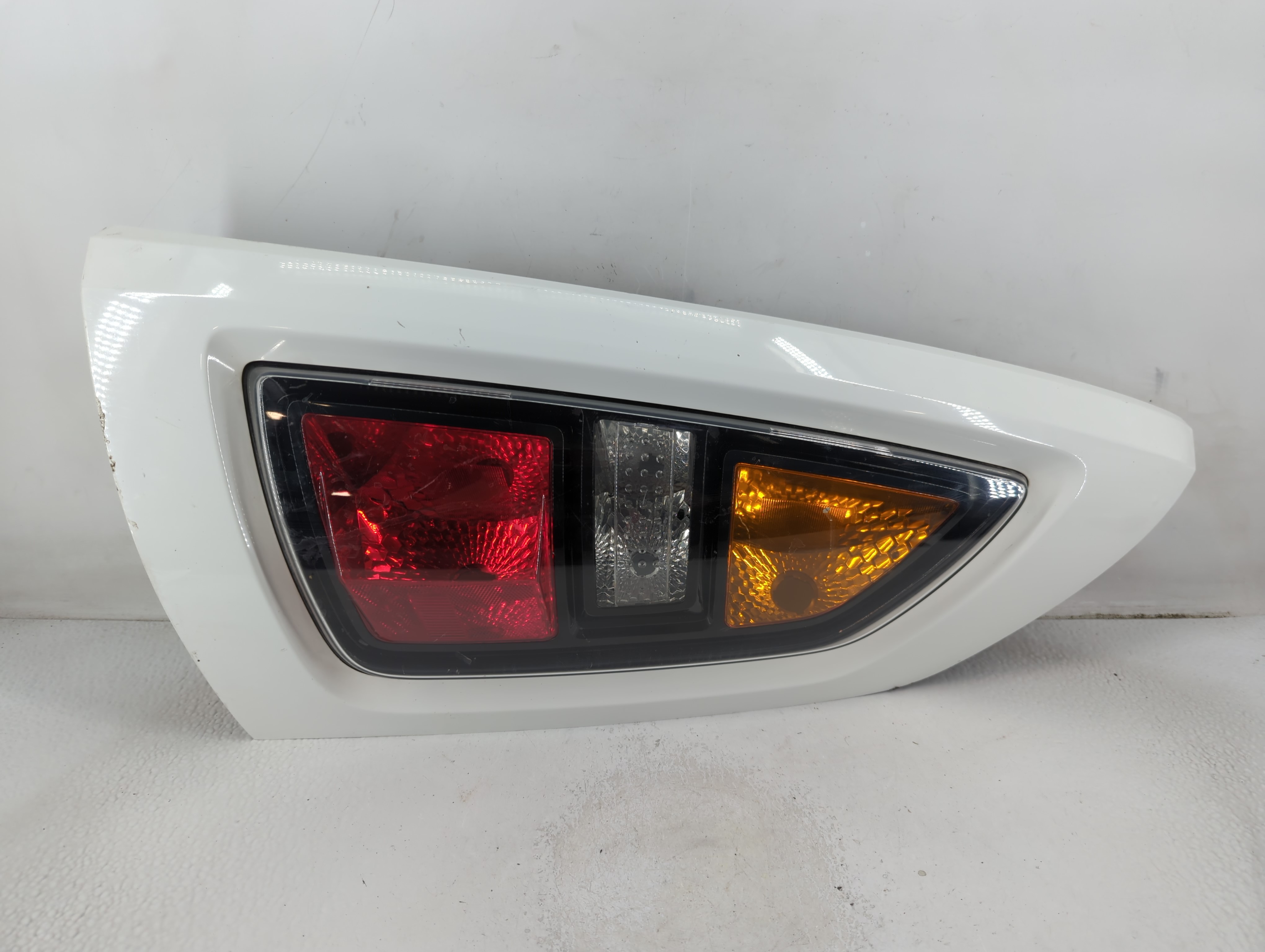 Picture of 2010-2011 Kia Soul Passenger Right Side Tail Light Taillight Oem 1187651