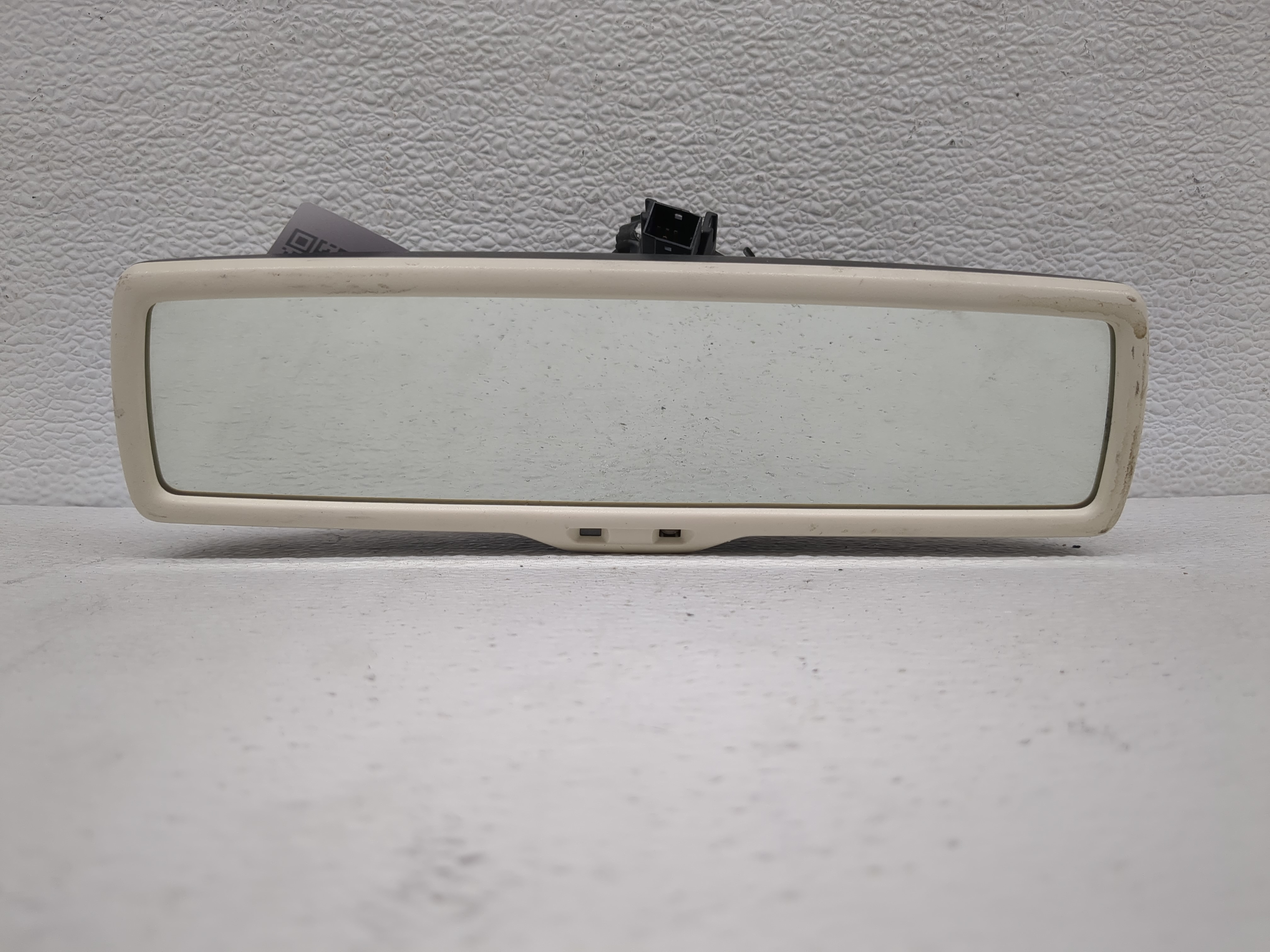 2013-2017 Volkswagen Cc Interior Rear View Mirror Oem 1187666 - Oemusedautoparts1.com
