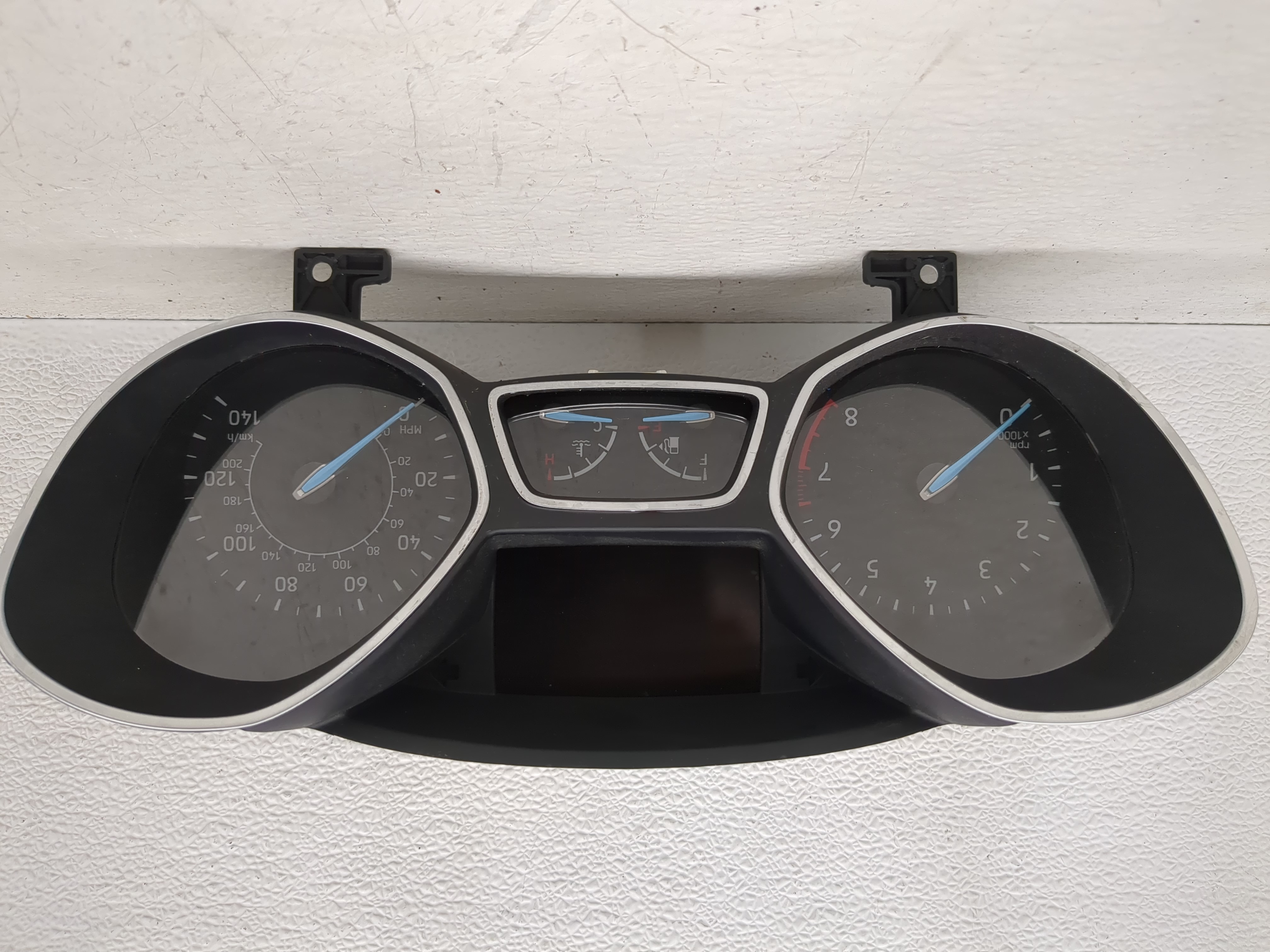 2017-2017 Ford Escape Speedometer Instrument Cluster Gauges 1187742 - Oemusedautoparts1.com