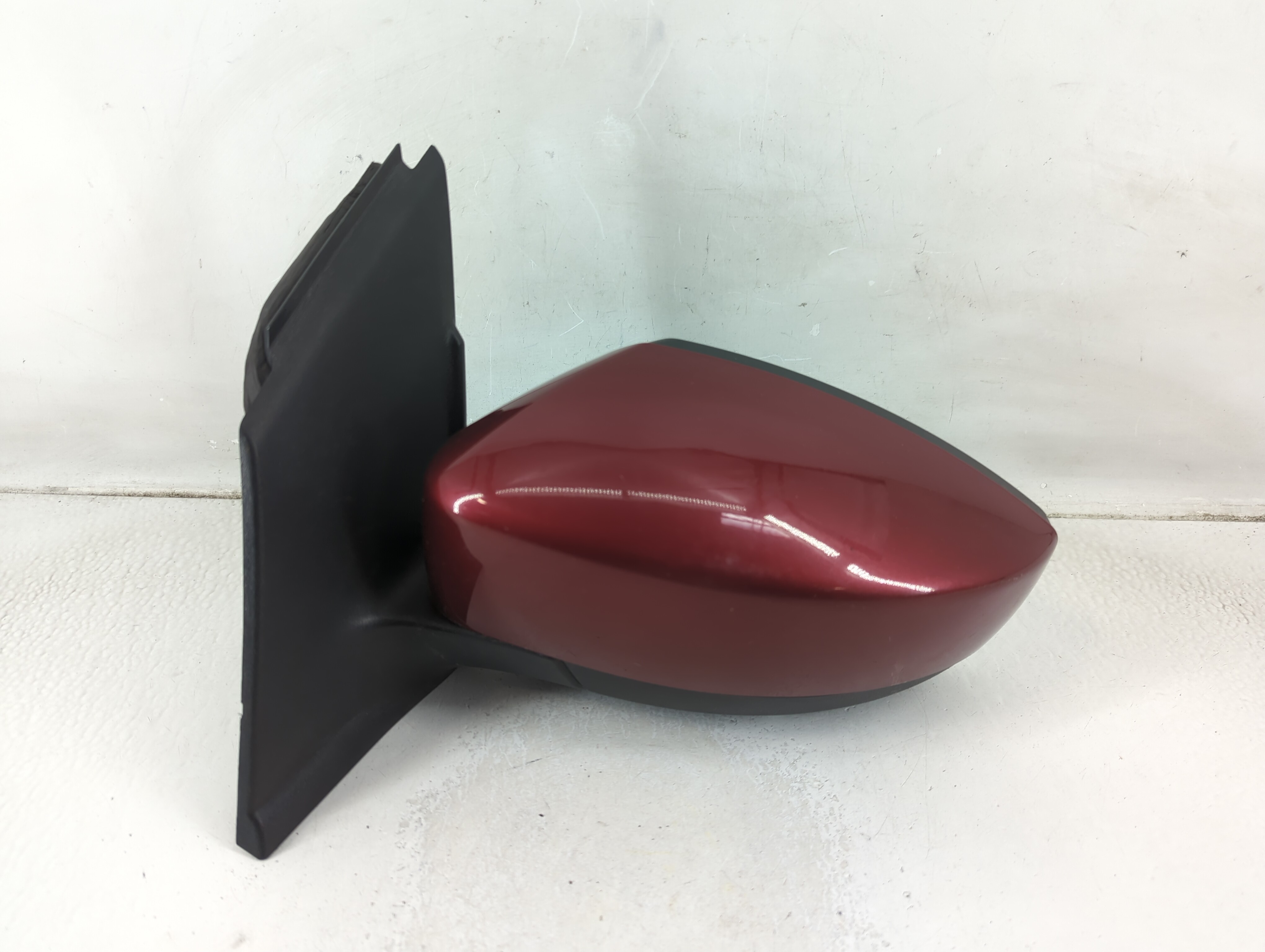 2017-2019 Ford Escape Driver Left Side View Power Door Mirror Ruby Red 1187754 - Oemusedautoparts1.com