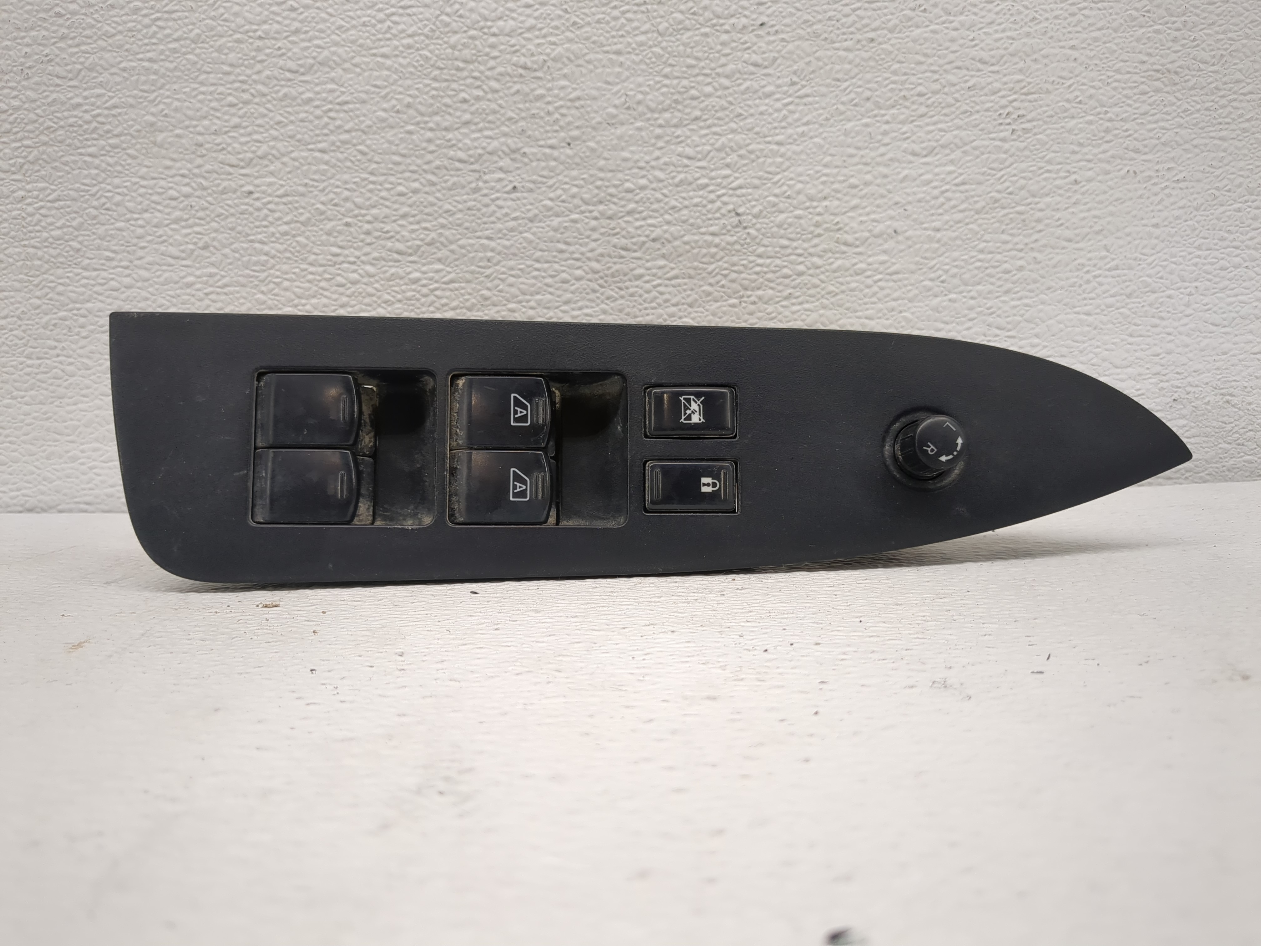 Picture of 2008-2015 Nissan Armada Driver Left Door Master Power Window Switch 1187790