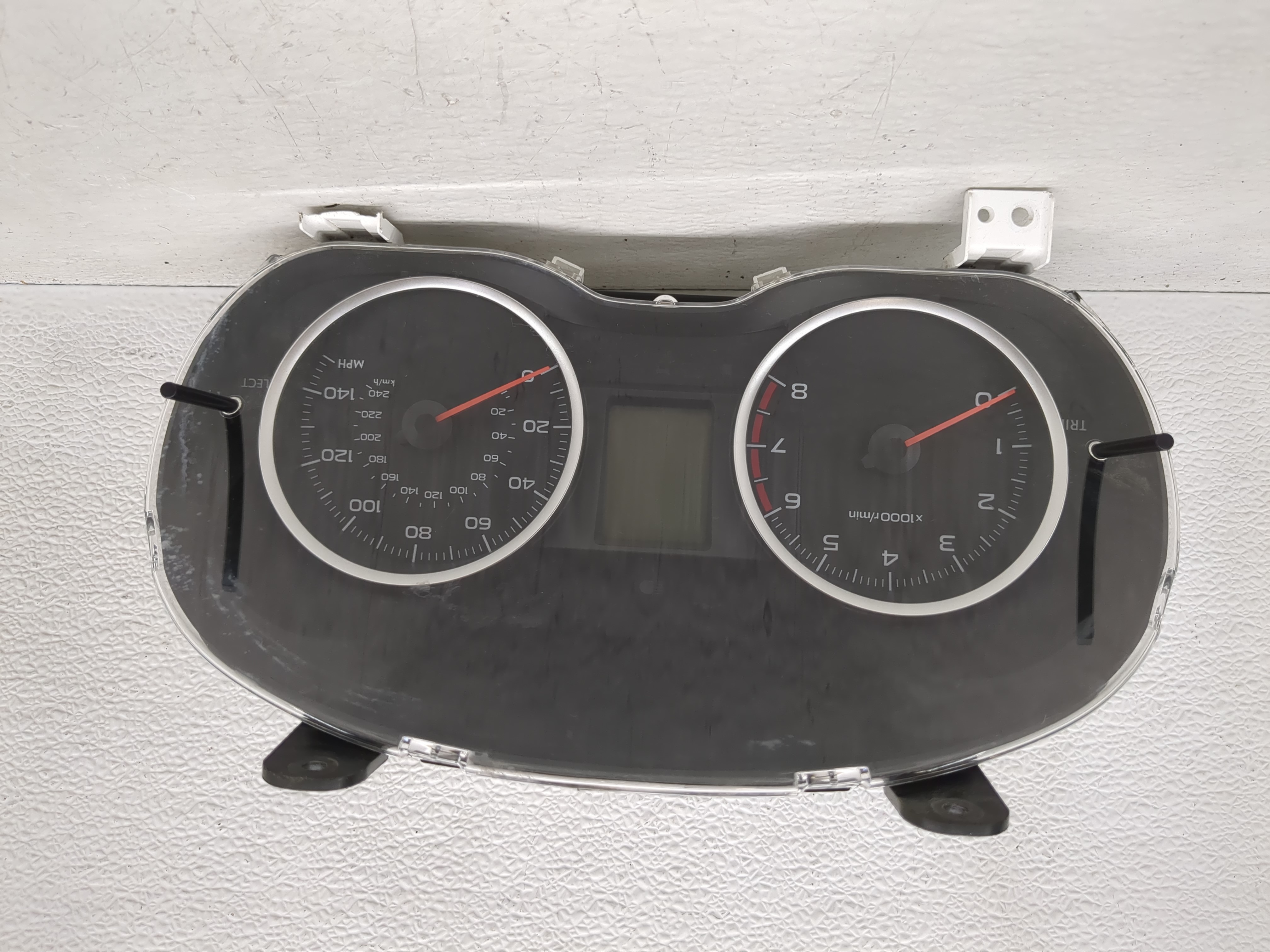 2016-2016 Subaru Forester Speedometer Instrument Cluster Gauges 0430204 1187799 - Oemusedautoparts1.com