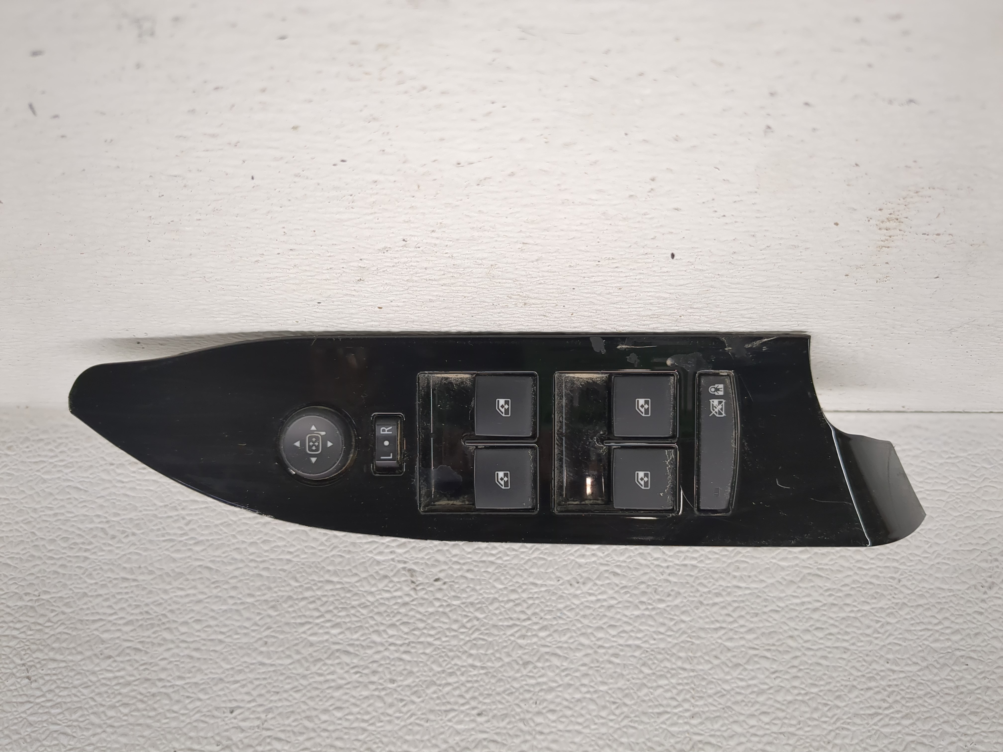 Picture of 2013-2014 Cadillac Xts Driver Left Door Master Power Window Switch 22973 1187807