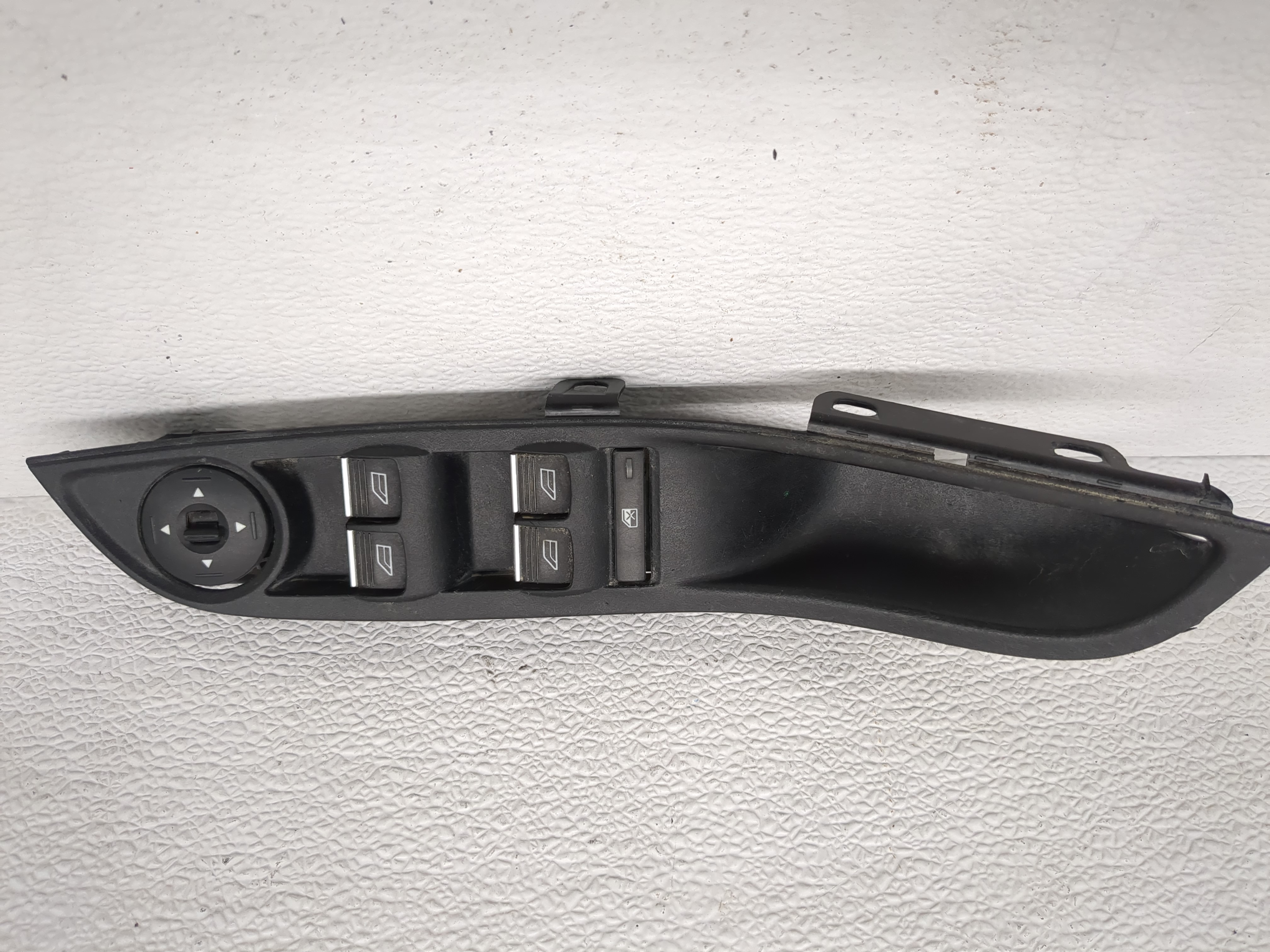 Picture of 2015-2018 Ford Focus Driver Left Door Master Power Window Switch 1187808