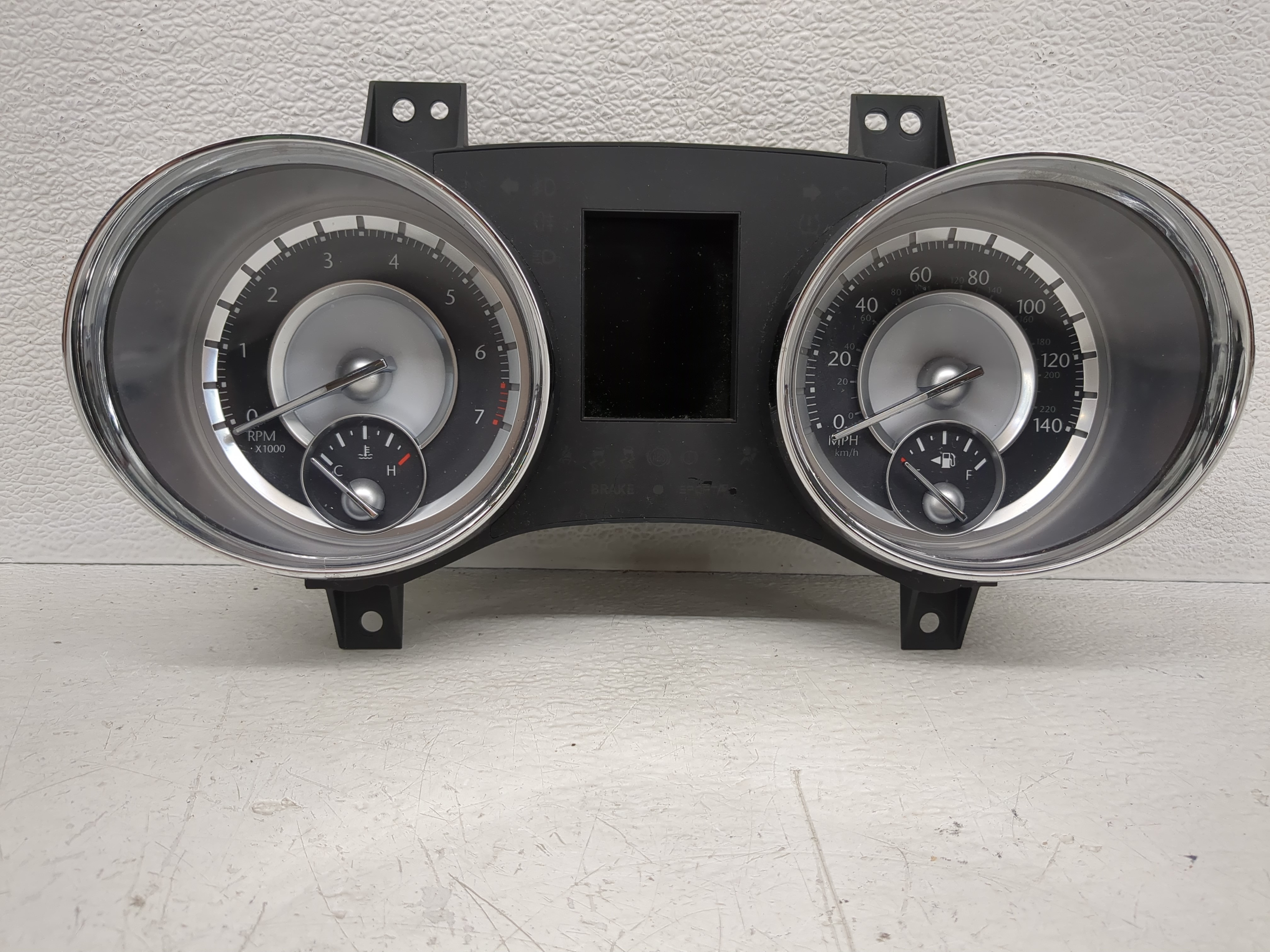 2014-2014 Chrysler 300 Speedometer Instrument Cluster Gauges P56054718ac 1187819 - Oemusedautoparts1.com