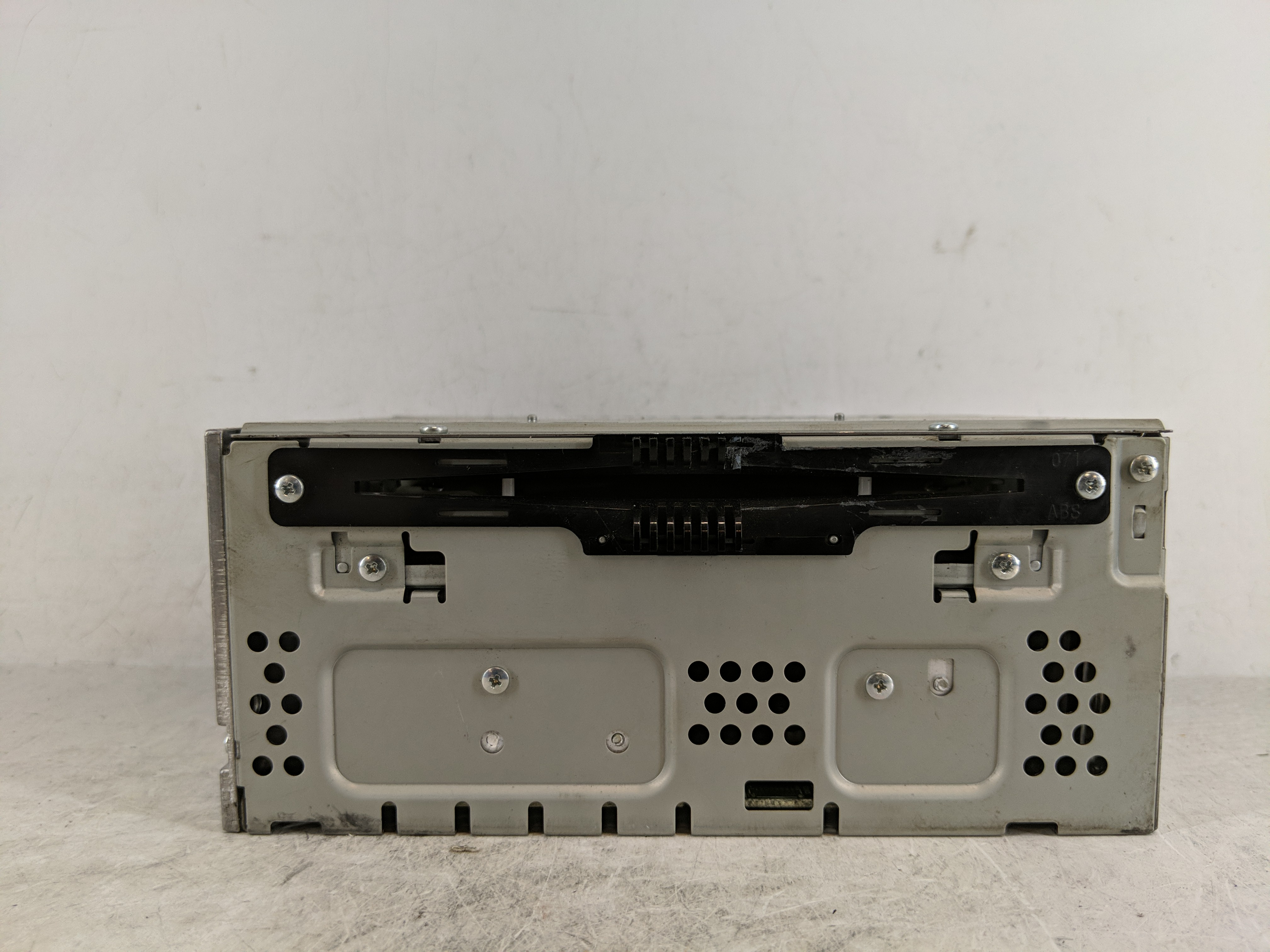 Picture of Ford Escape Am Fm Cd Player Radio Receiver 1187904