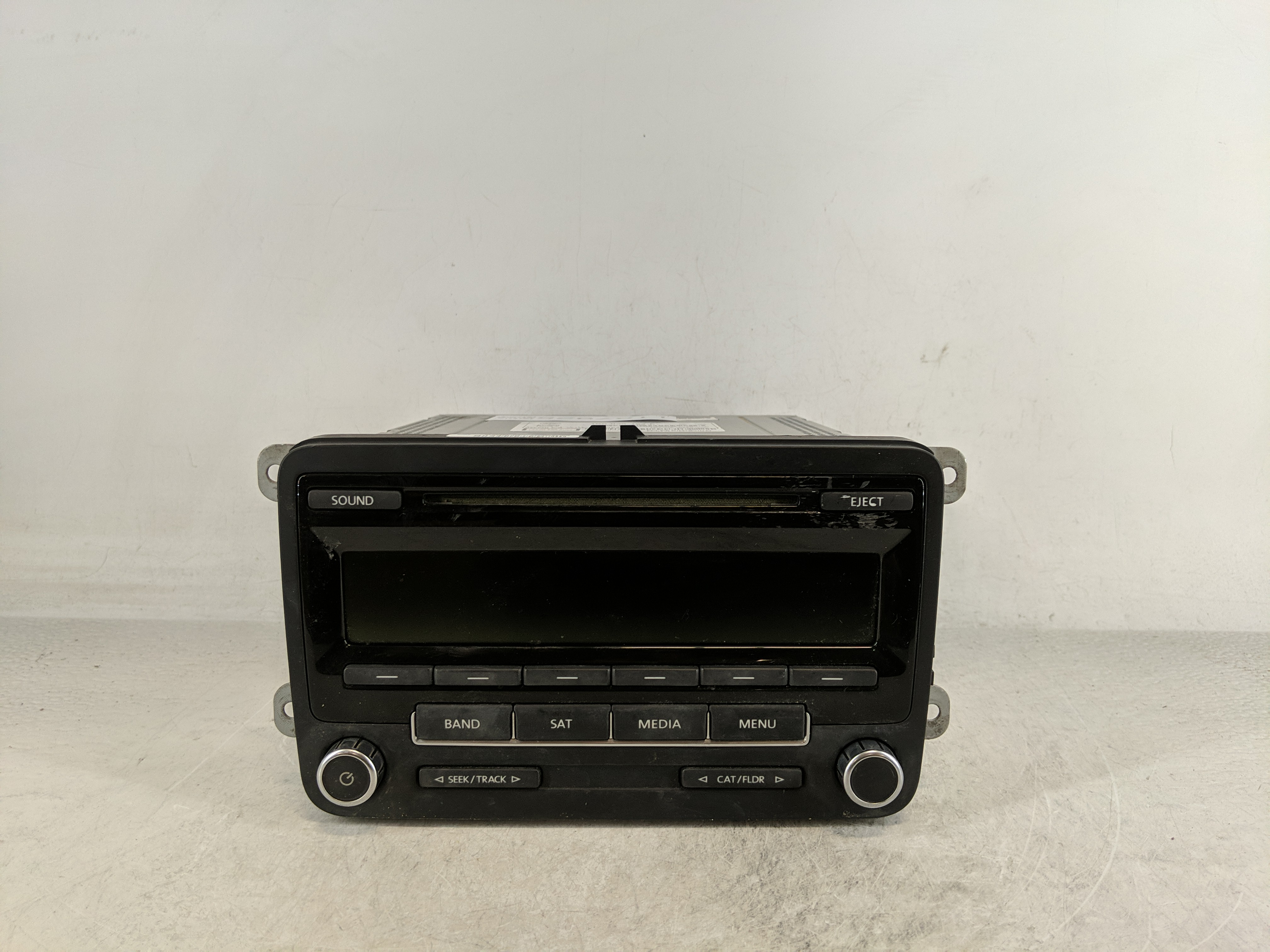 Picture of 2013-2015 Volkswagen Passat Am Fm Cd Player Radio Receiver 1187925