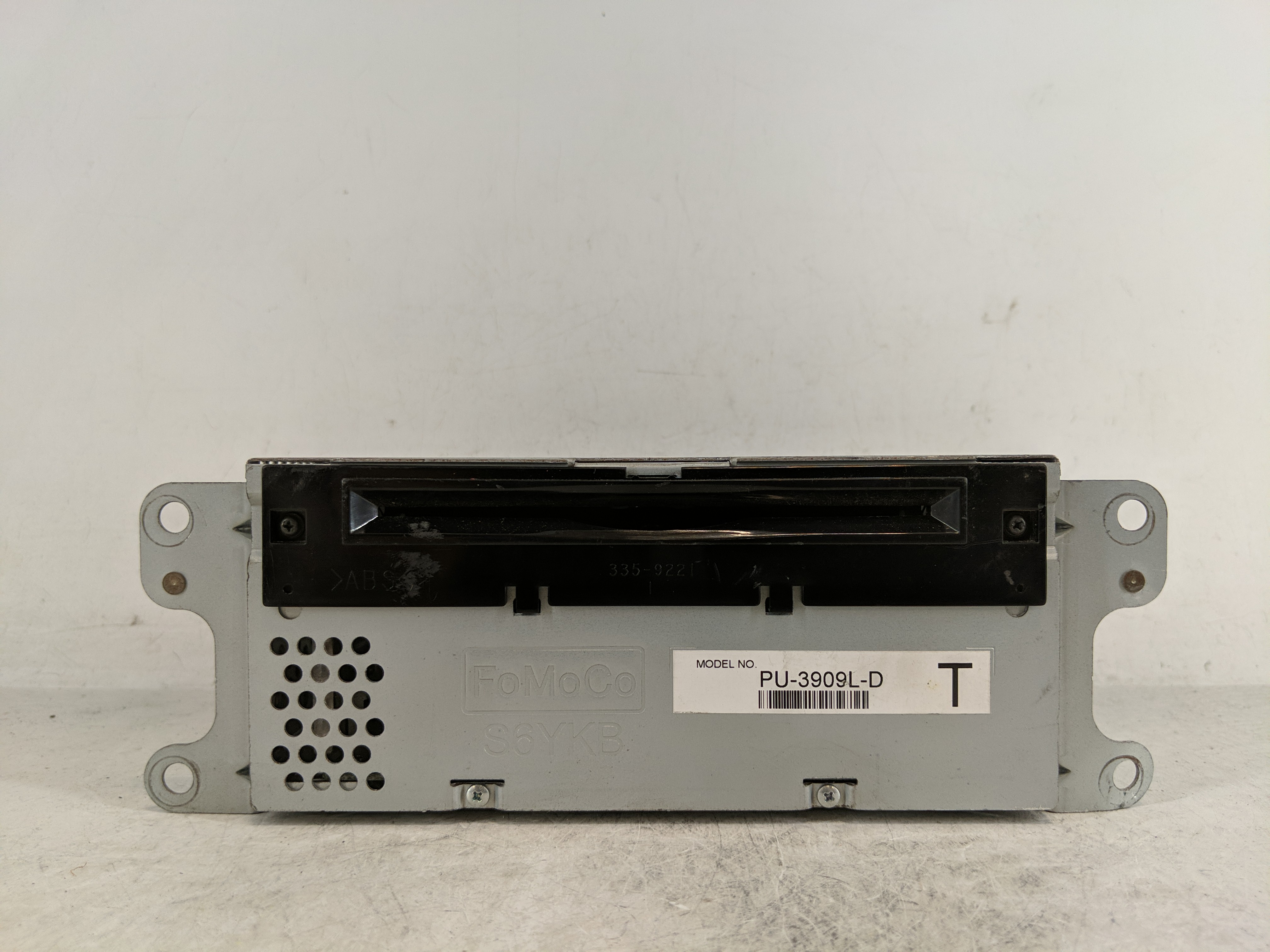 2013-2015 Ford Explorer Am Fm Cd Player Radio Receiver 1187952 - Oemusedautoparts1.com