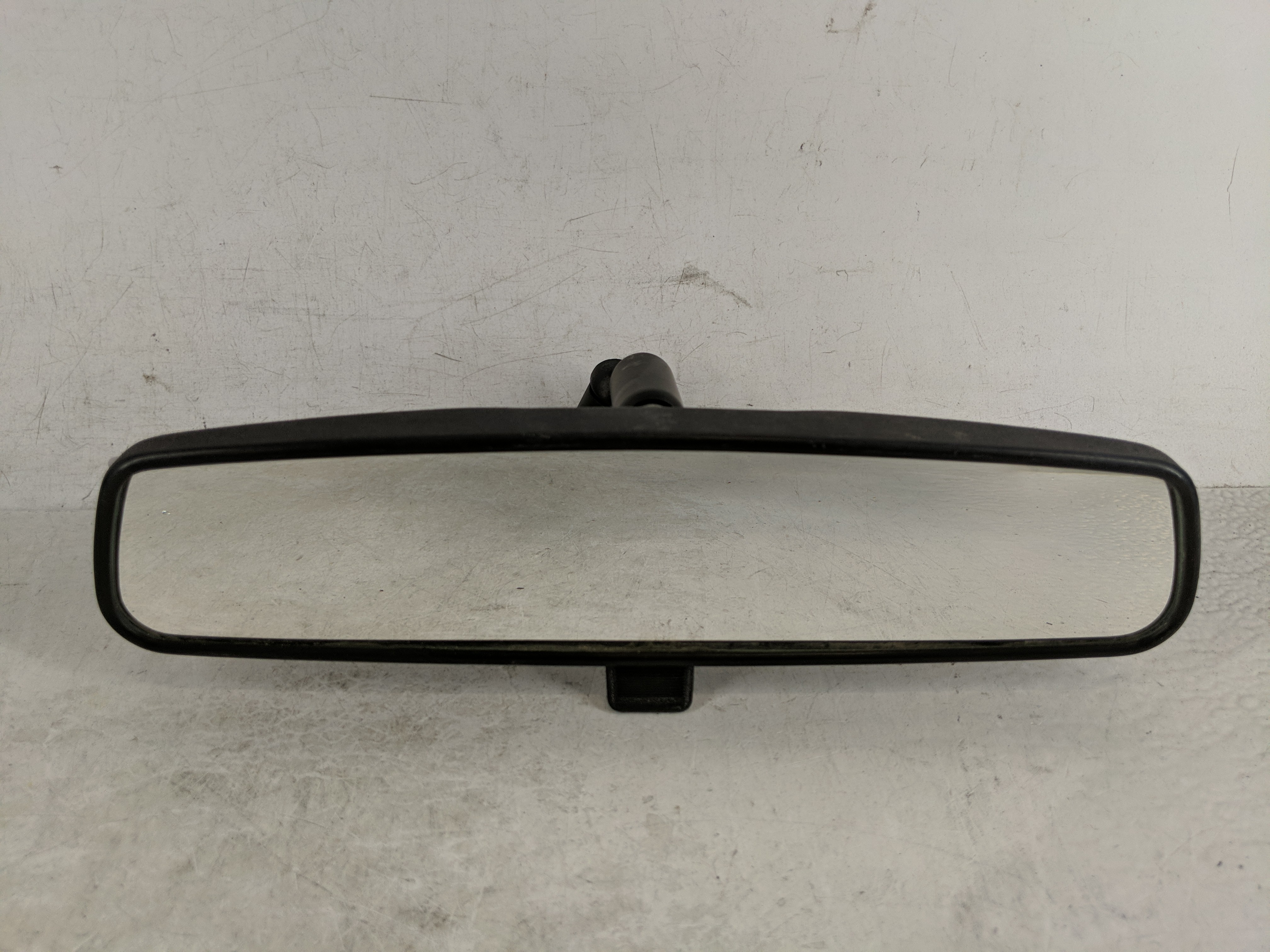 2004 Ford Mustang Interior Rear View Mirror Oem 1187974 - Oemusedautoparts1.com