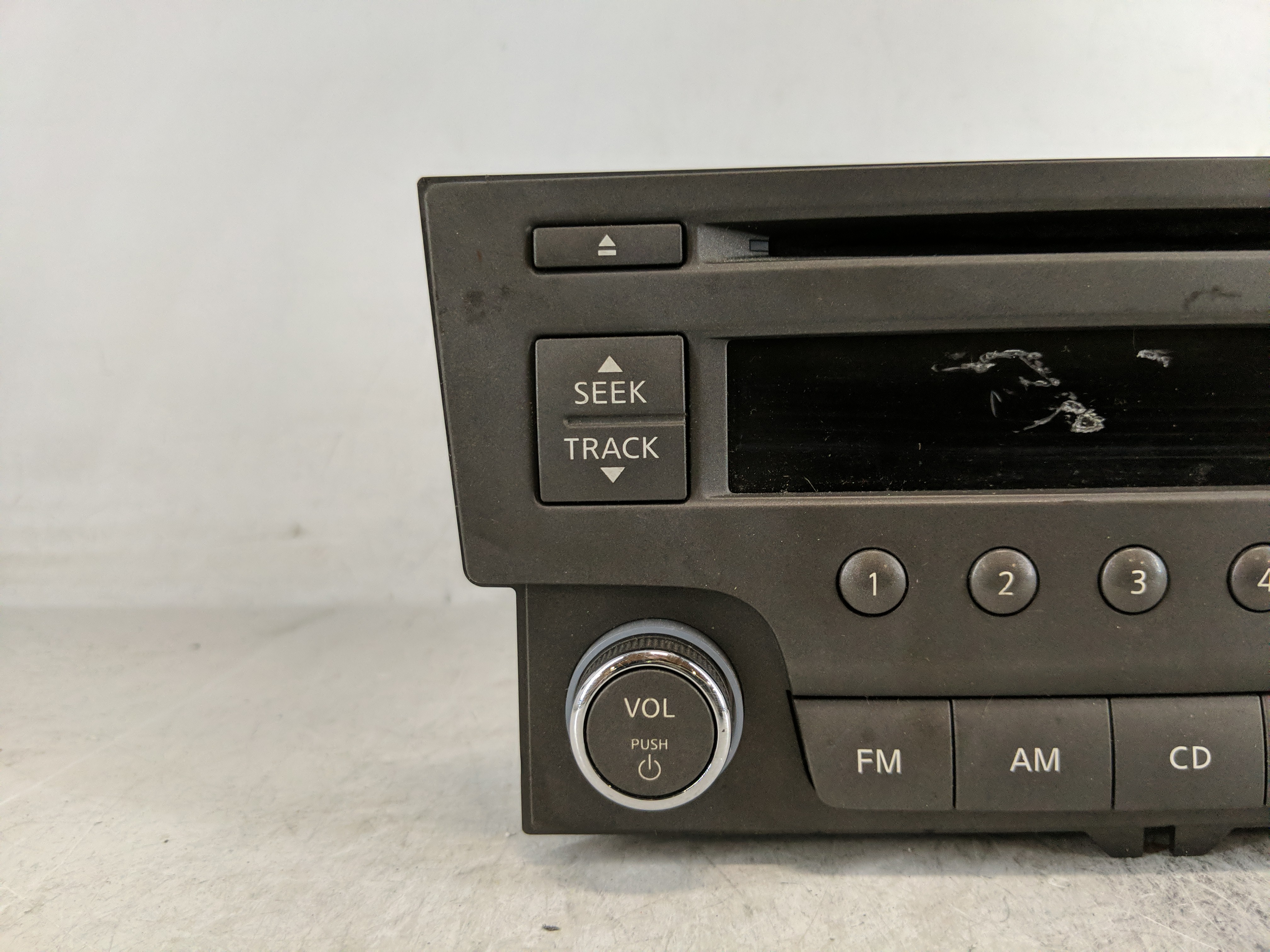 Gmc Yukon Xl 1500 Am Fm Cd Player Radio Receiver 1188007 - Oemusedautoparts1.com