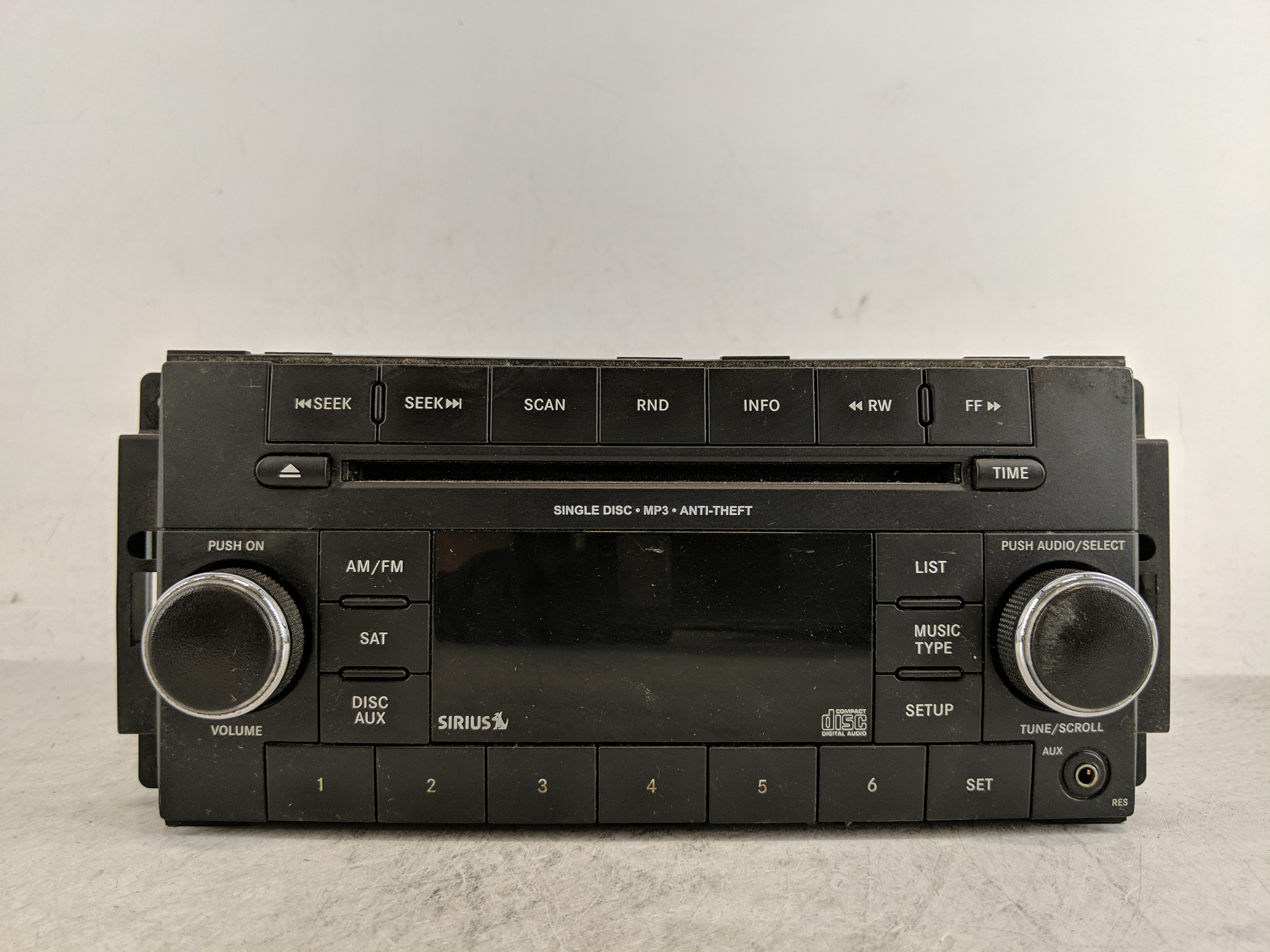 Picture of 2013-2014 Chrysler 200 Am Fm Cd Player Radio Receiver 1188020