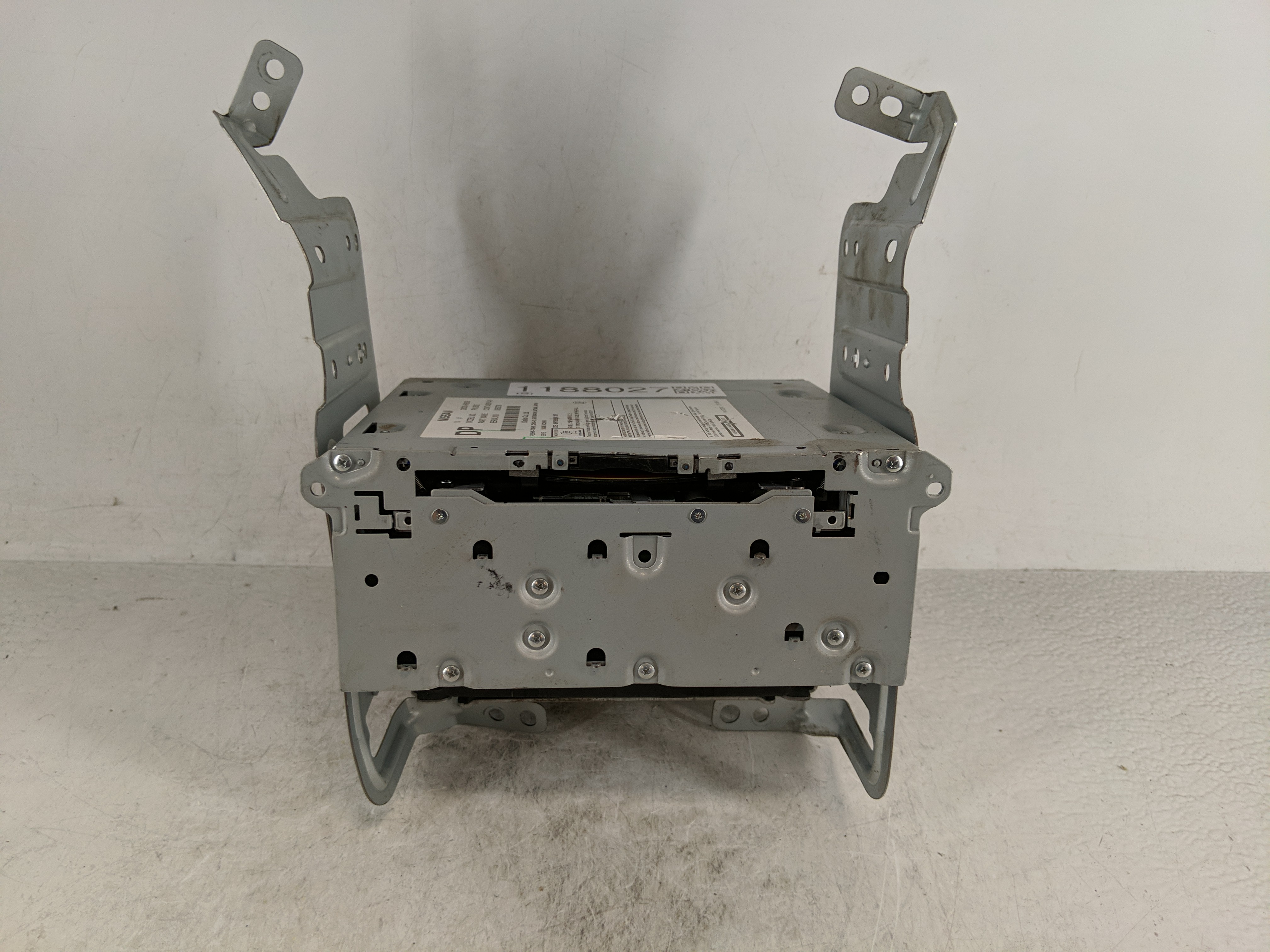 Picture of 2014-2018 Infiniti Q50 Am Fm Cd Player Radio Receiver 1188027