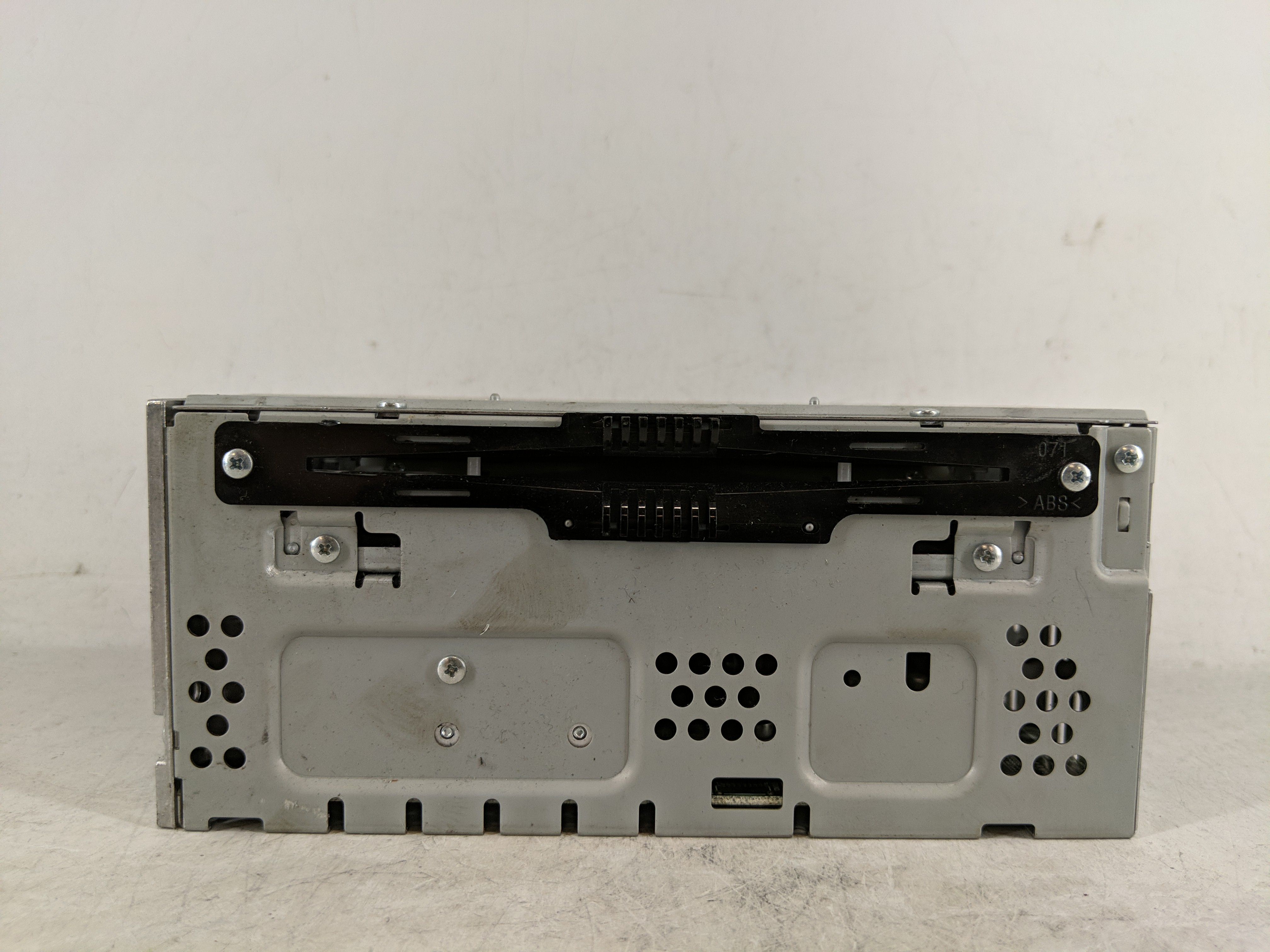 2016-2017 Ford Fusion Am Fm Cd Player Radio Receiver 1188034 - Oemusedautoparts1.com