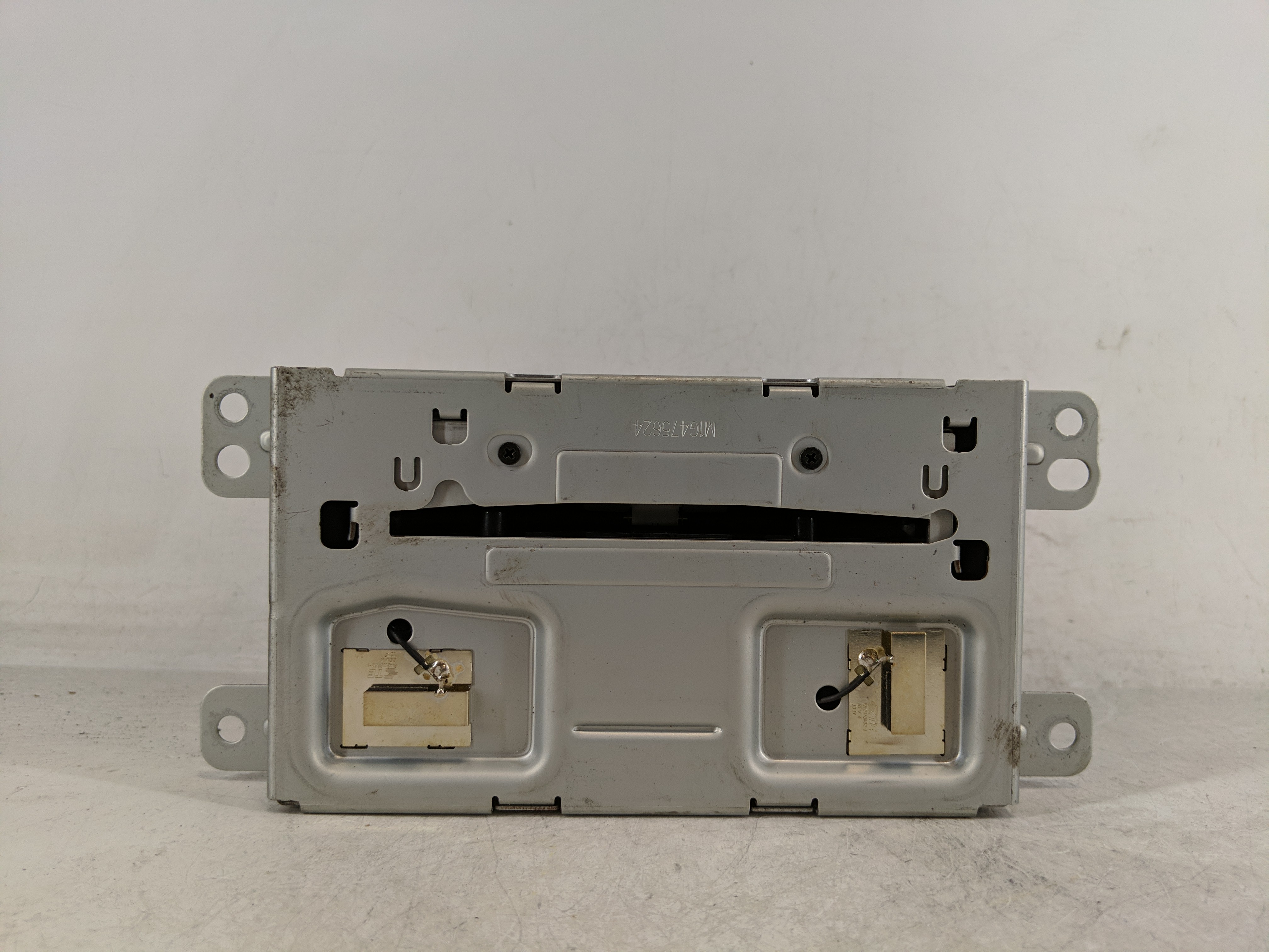 2014-2016 Chevrolet Malibu Am Fm Cd Player Radio Receiver 1188047 - Oemusedautoparts1.com