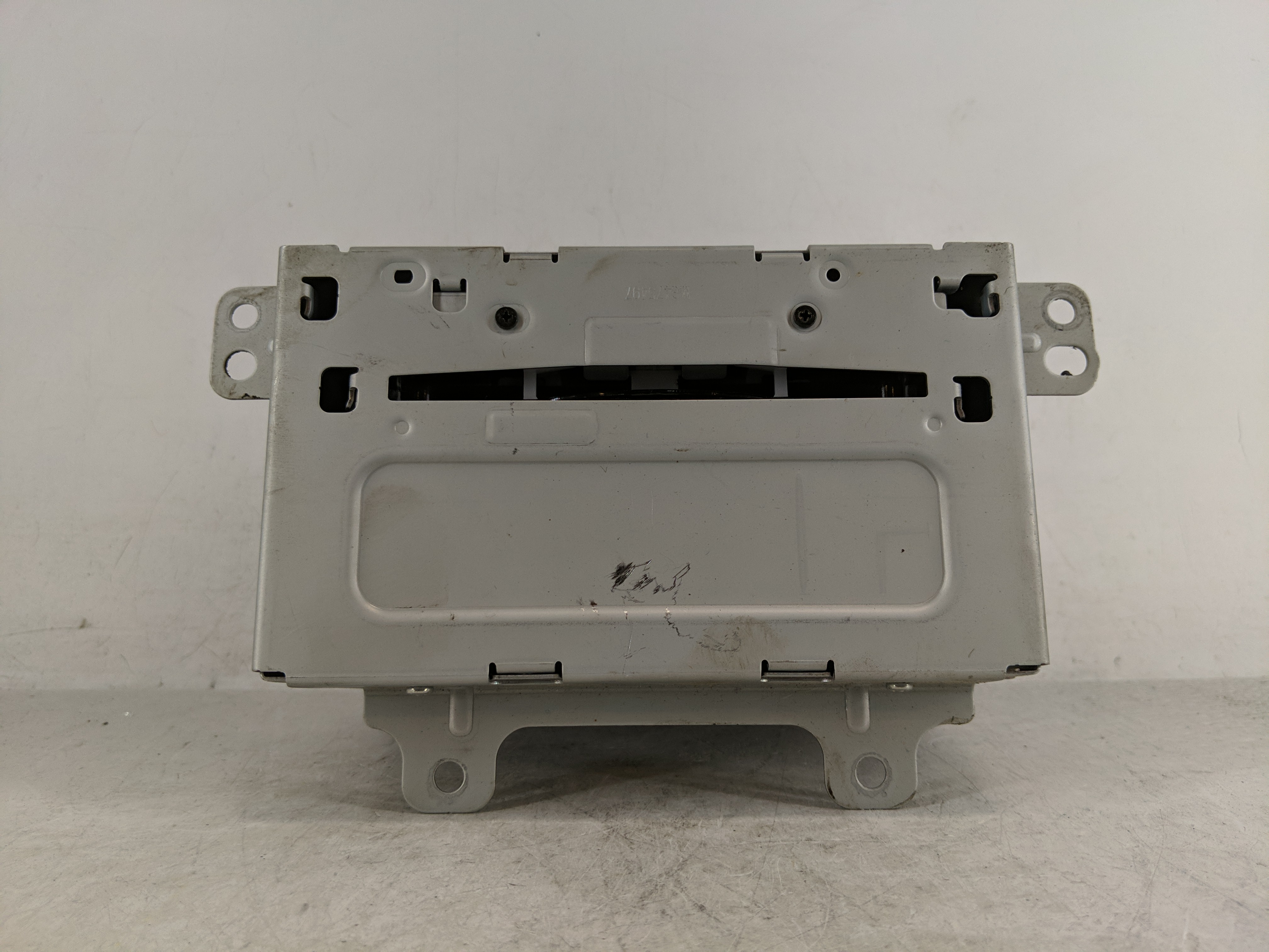 Picture of 2011-2012 Buick Lacrosse Am Fm Cd Player Radio Receiver 1188053