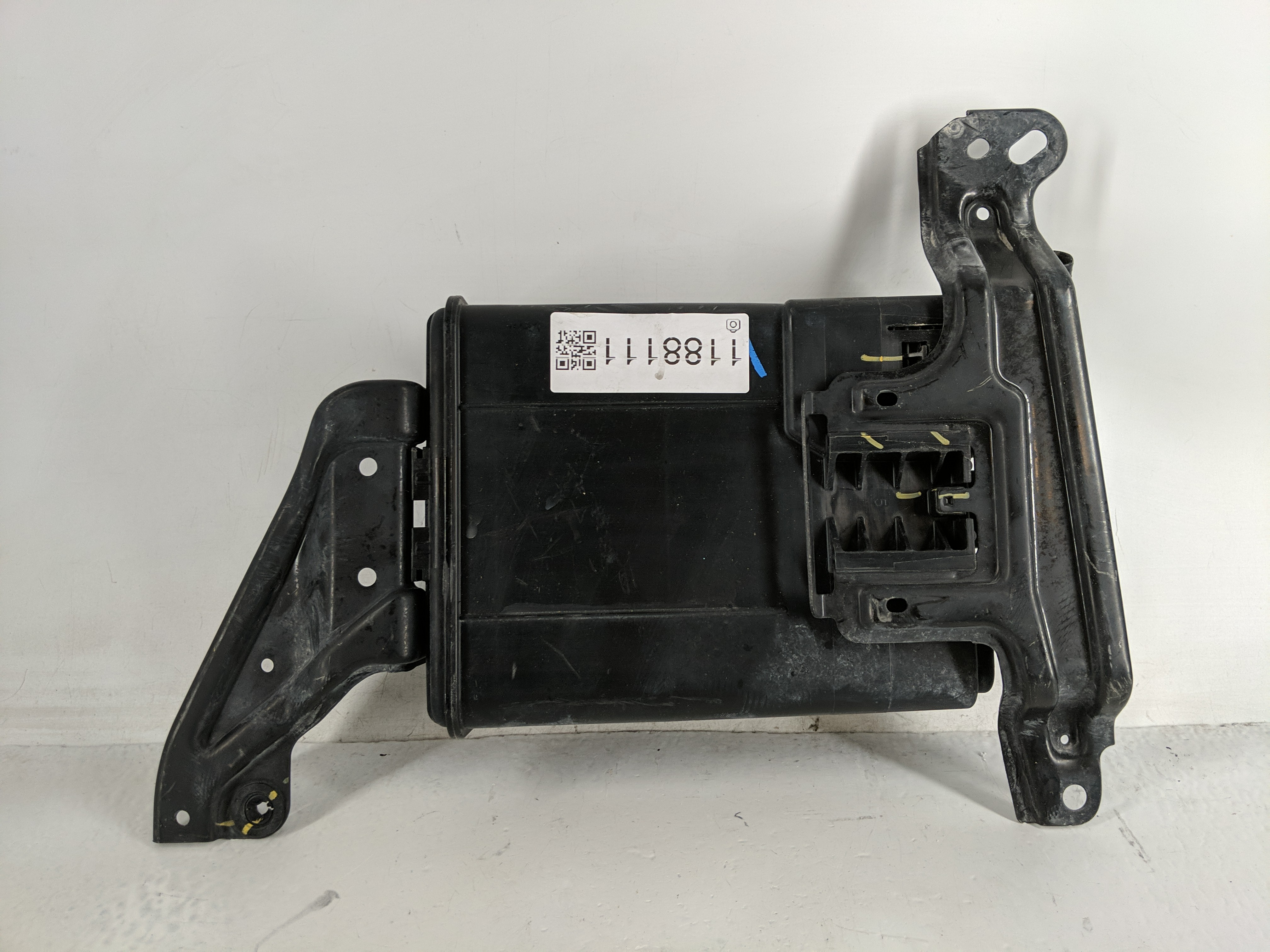 2016 Toyota Camry Fuel Vapor Charcoal Canister 1188111 - Oemusedautoparts1.com