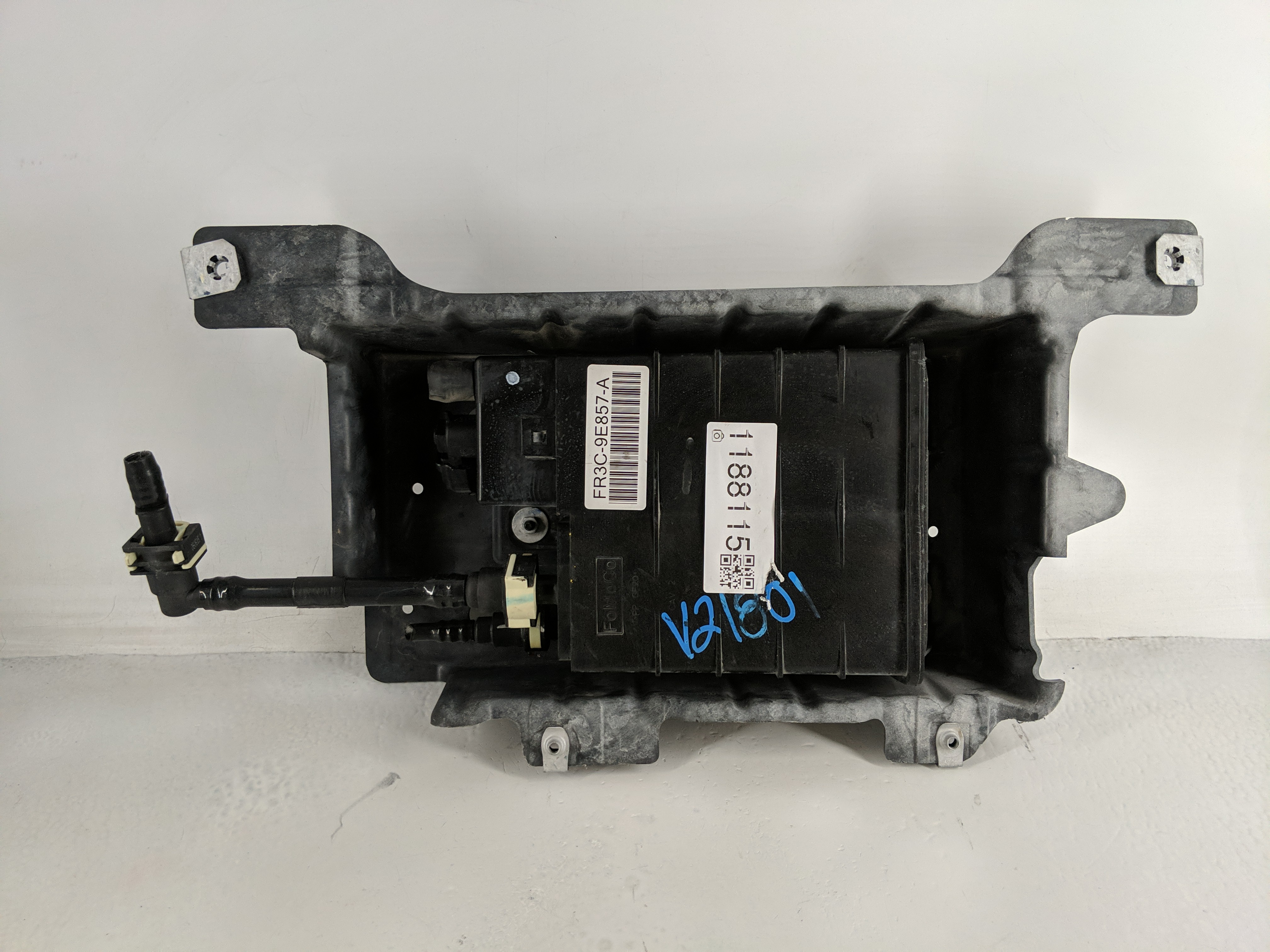 2016 Ford Mustang Fuel Vapor Charcoal Canister 1188115 - Oemusedautoparts1.com