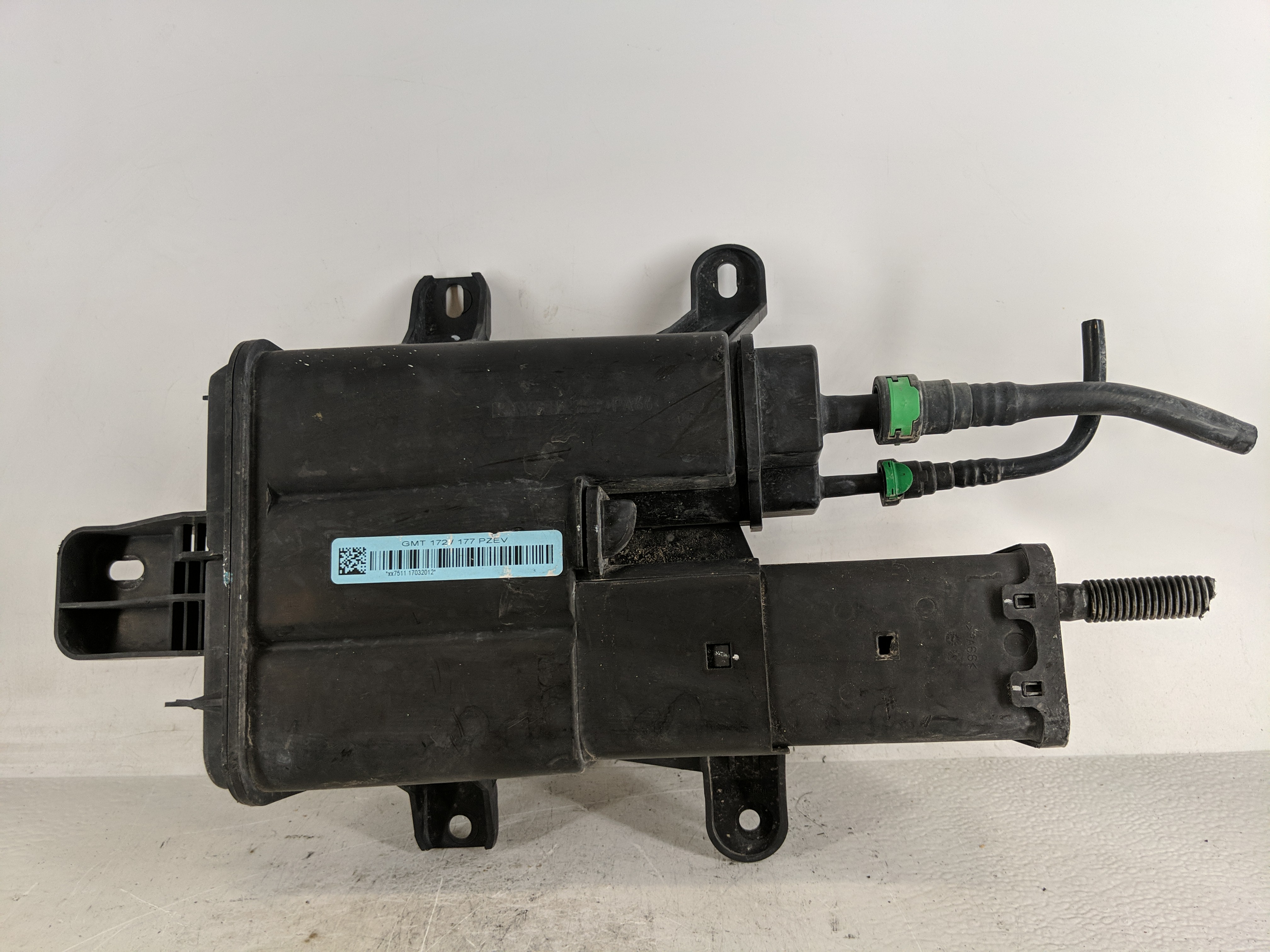 2012 Gmc Terrain Fuel Vapor Charcoal Canister 1188121 - Oemusedautoparts1.com