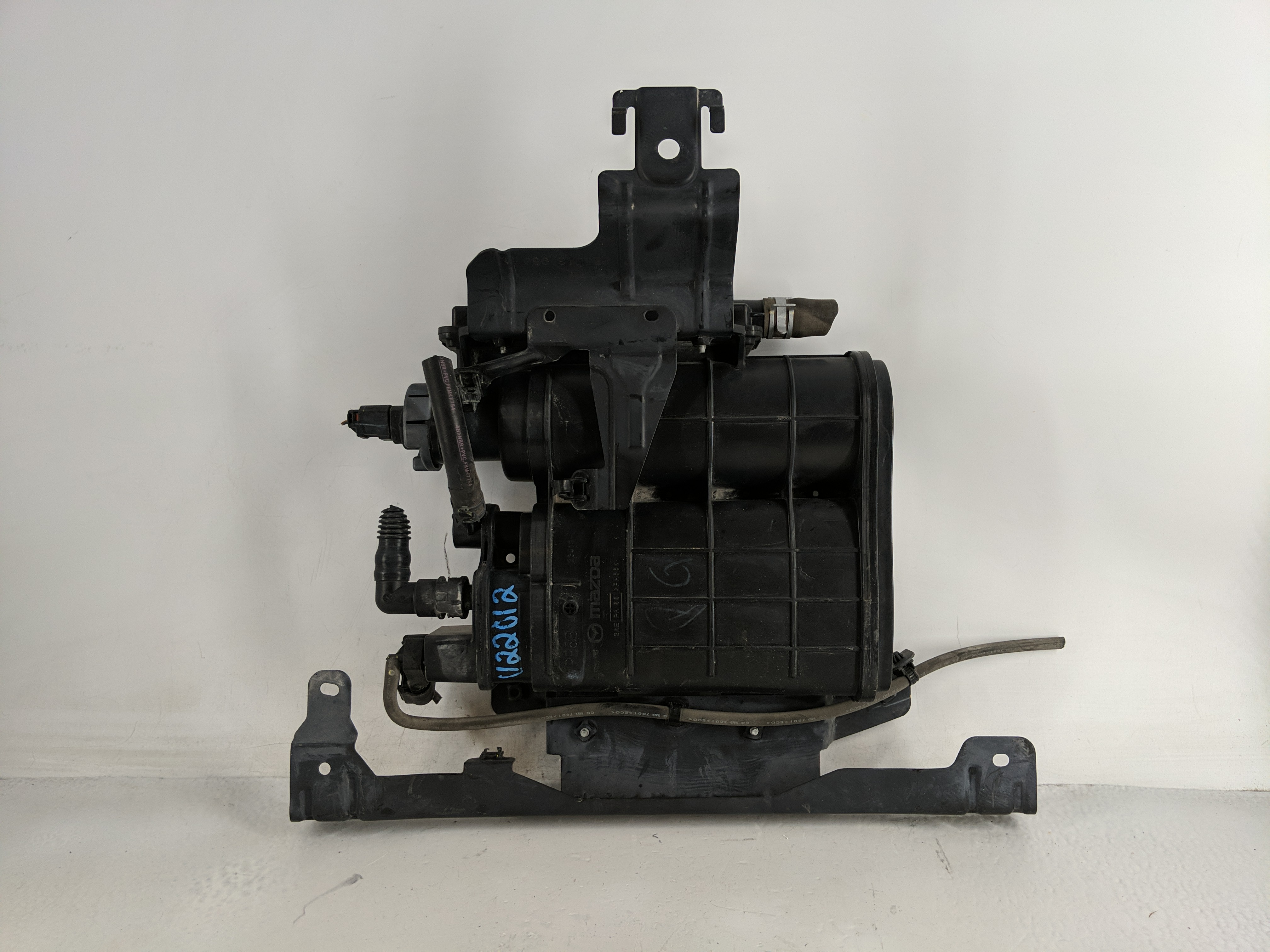 2016 Mazda 3 Fuel Vapor Charcoal Canister 1188129 - Oemusedautoparts1.com
