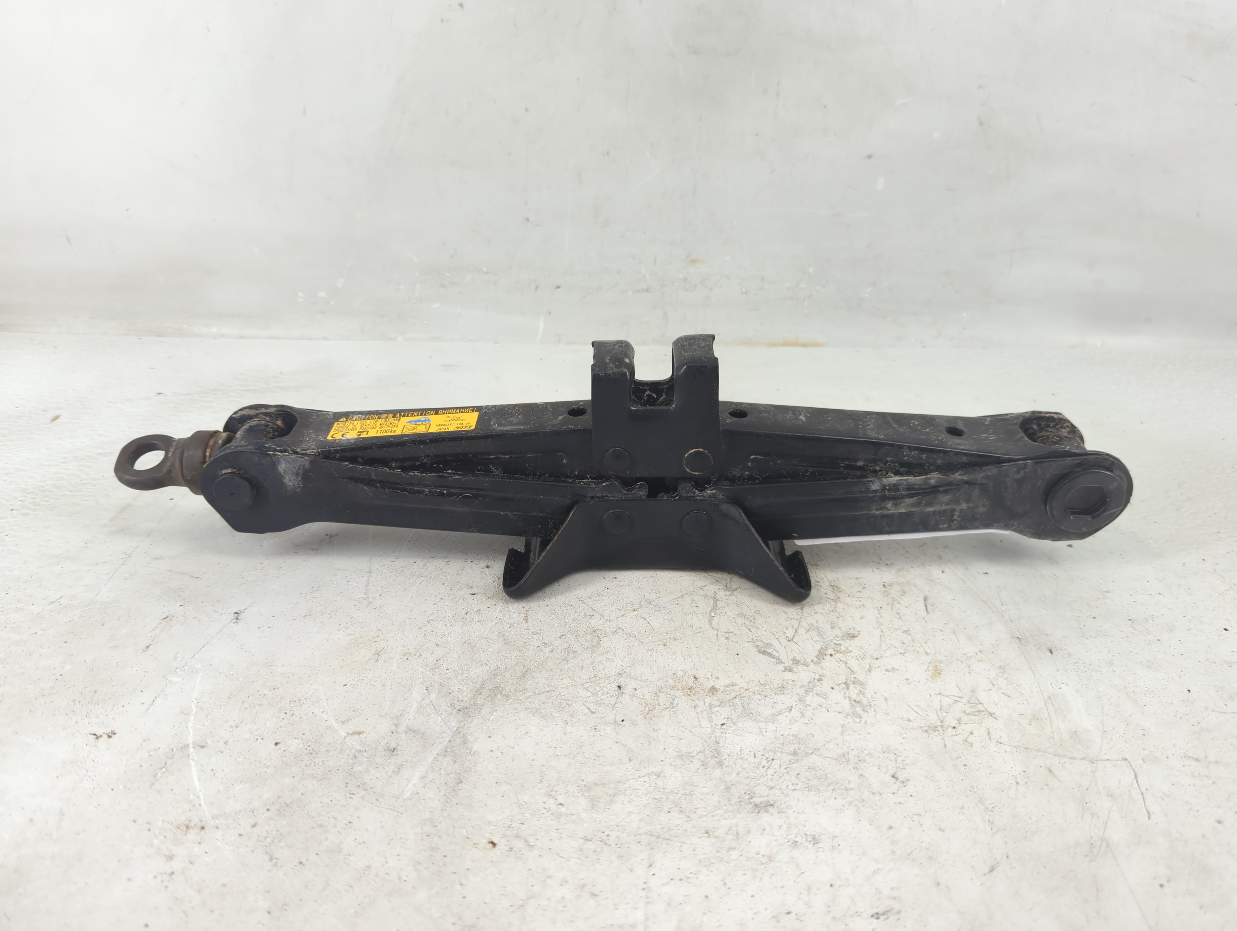 2010 Toyota Prius Spare Scissor Car Jack 1188147 - Oemusedautoparts1.com