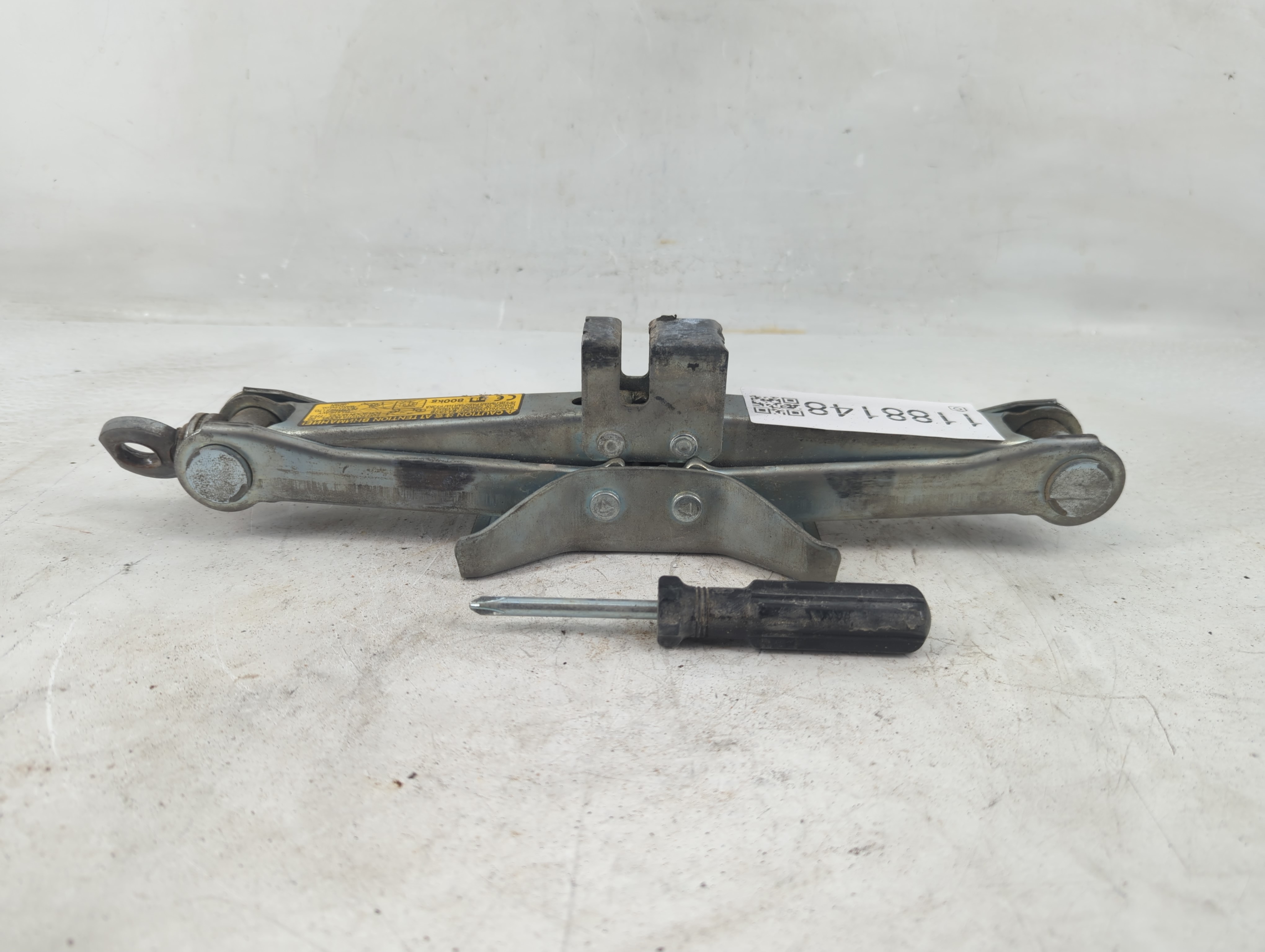 2013 Scion Fr-s Spare Scissor Car Jack 1188148 - Oemusedautoparts1.com