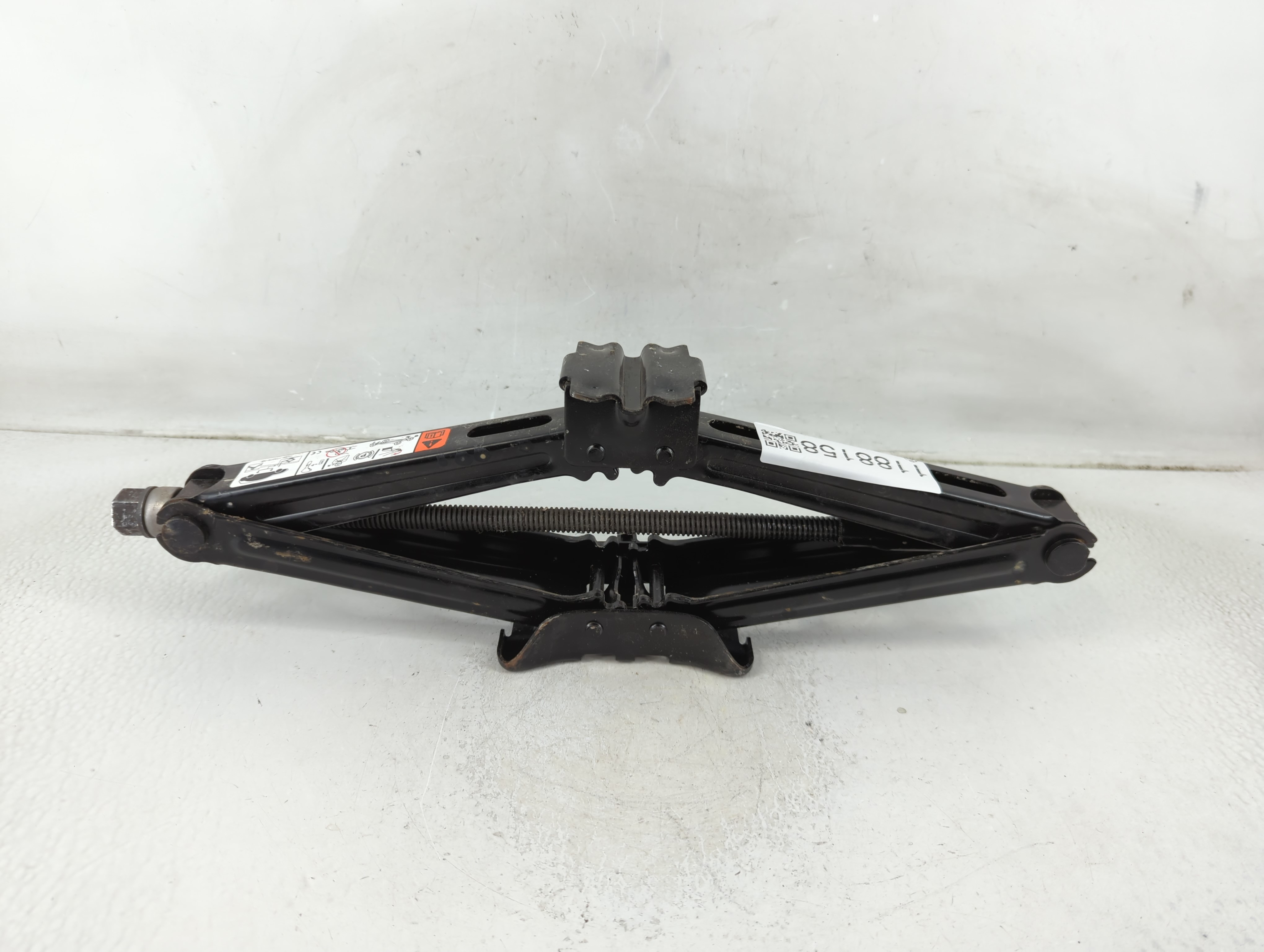 Picture of 2015 Ford Edge Spare Scissor Car Jack 1188158