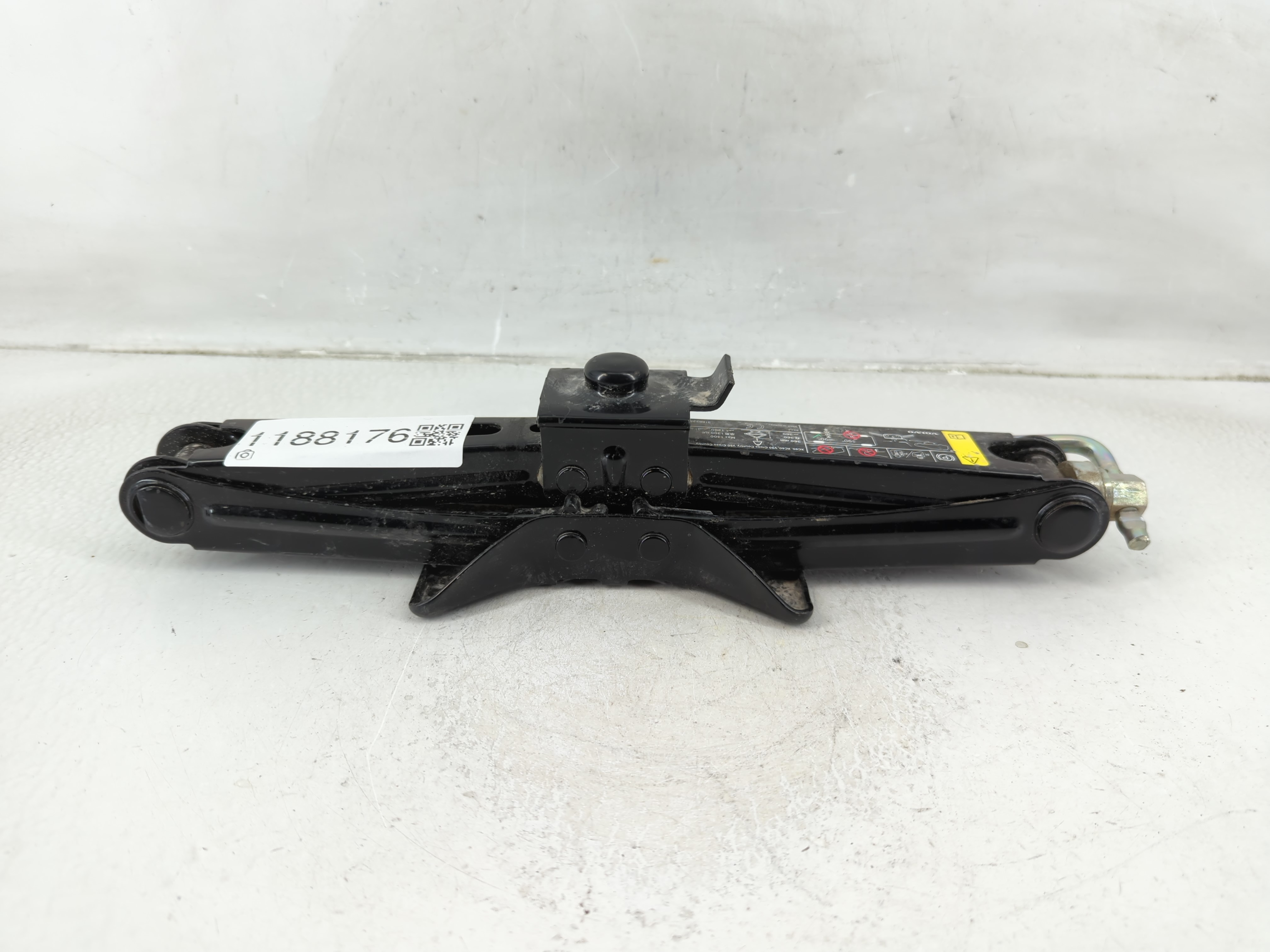 Picture of 2023 Volvo Xc60 Spare Scissor Car Jack 1188176
