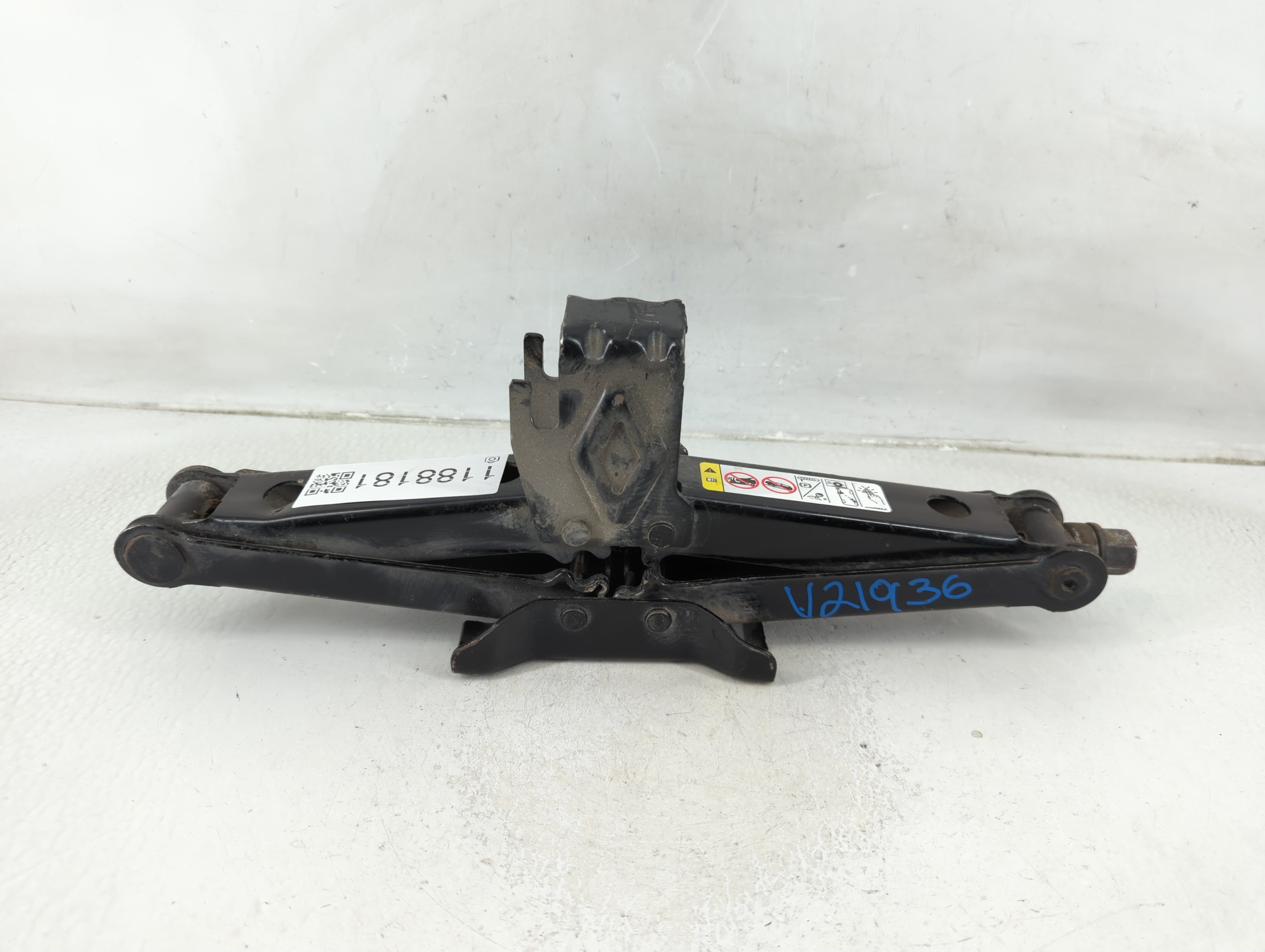 Picture of 2013 Dodge Caravan Spare Scissor Car Jack 1188181