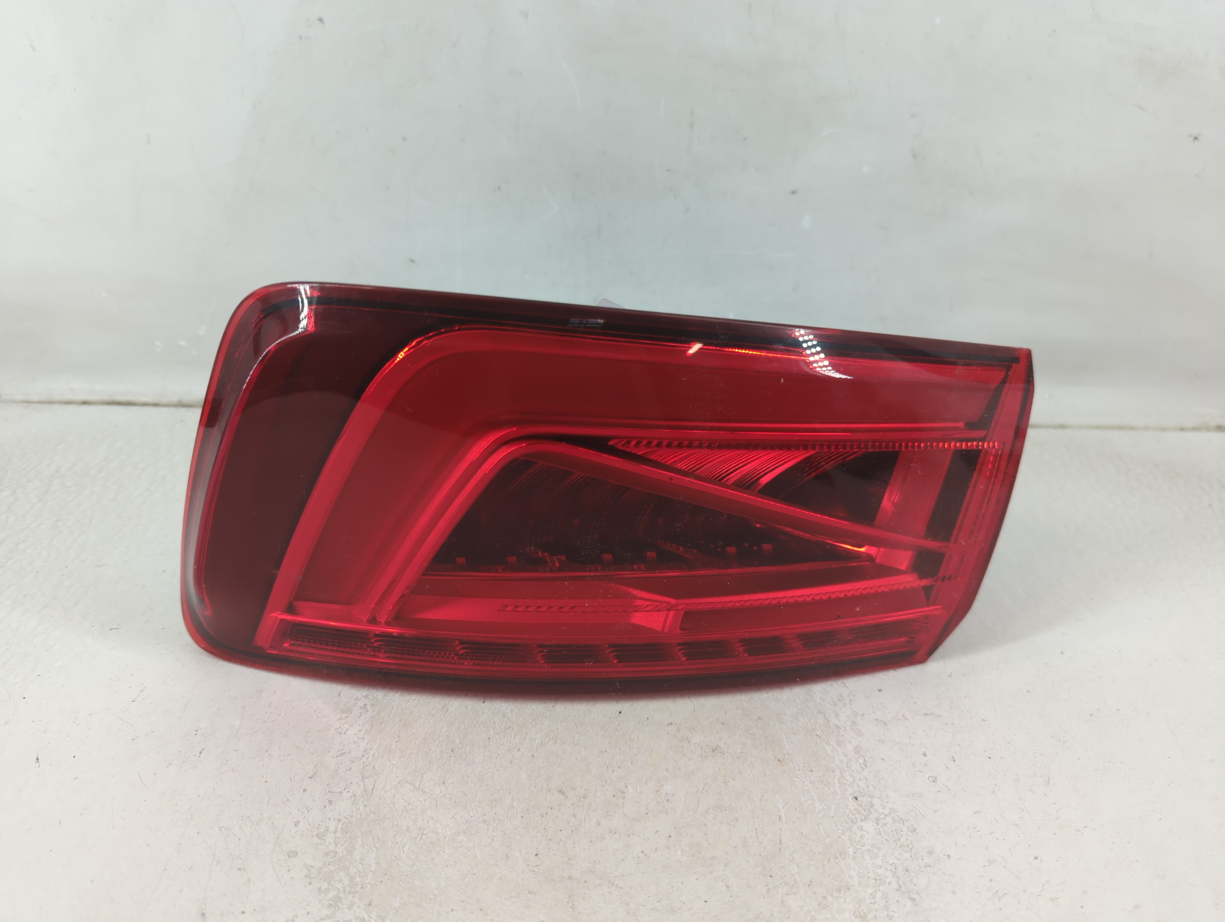 Picture of 2015-2016 Audi A3 Passenger Right Side Tail Light Taillight Oem 1188249
