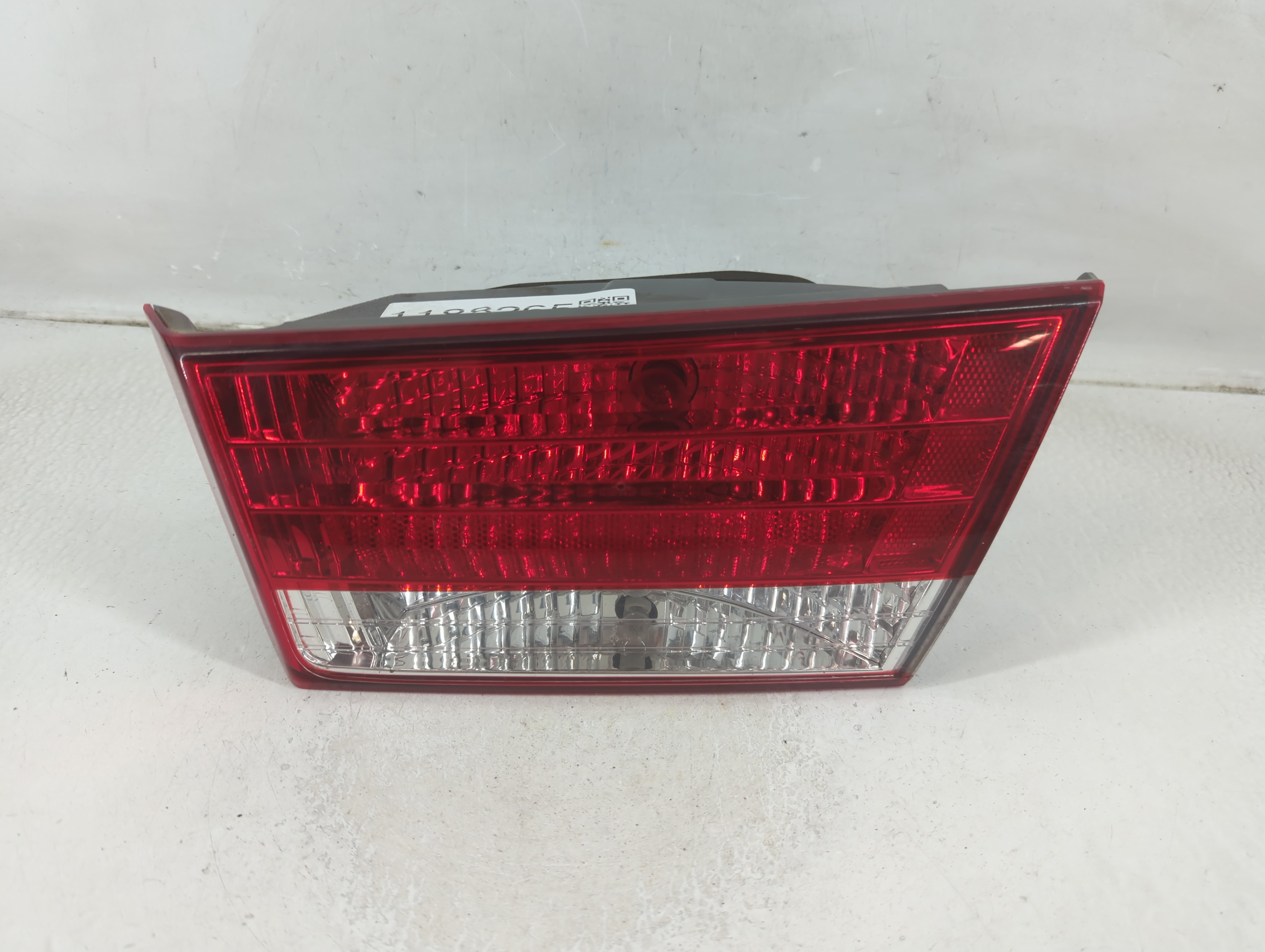 Picture of 2006-2008 Hyundai Sonata Passenger Right Side Tail Light Taillight Oem 1188265
