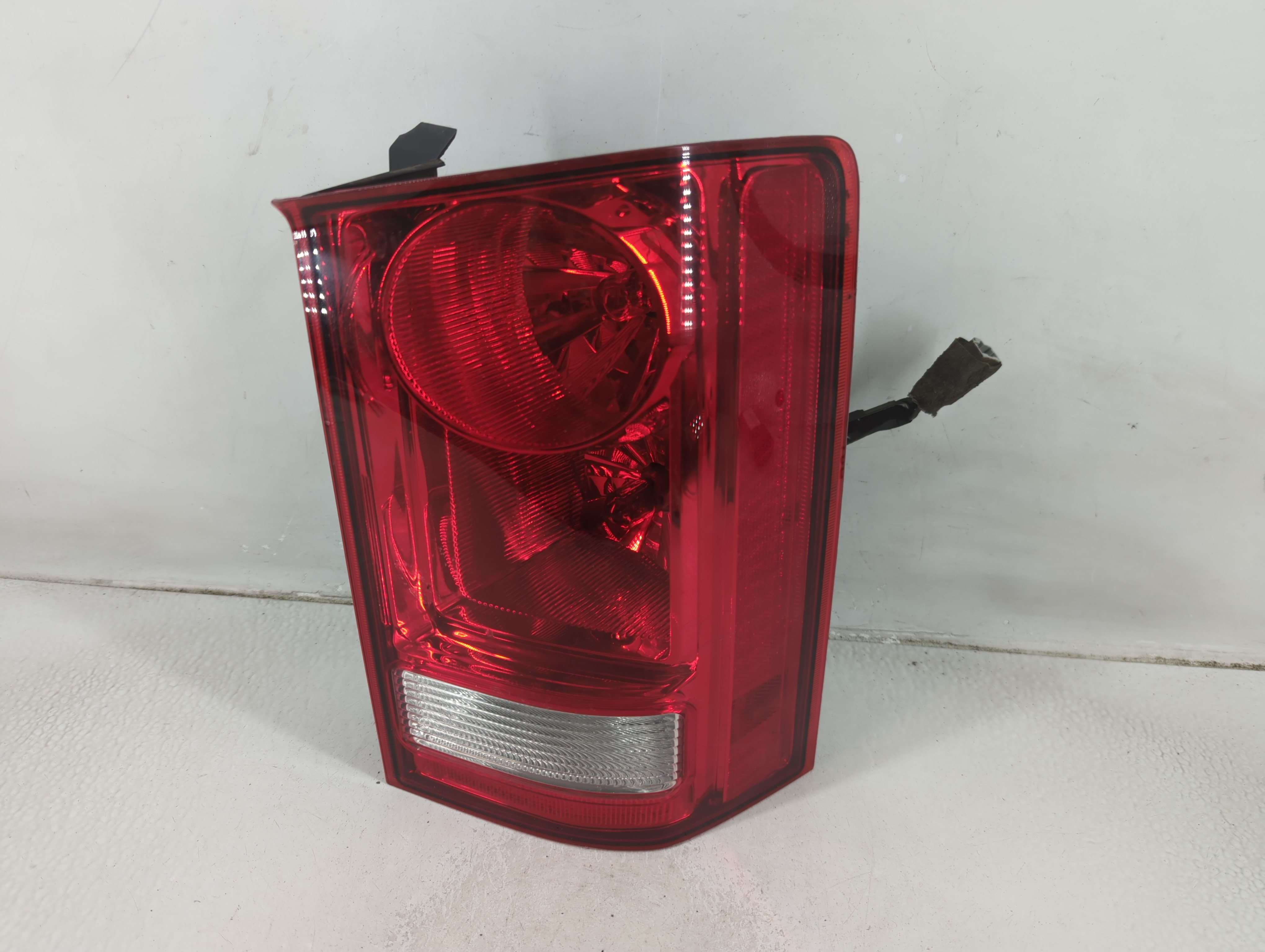 Picture of 2009-2015 Honda Pilot Passenger Right Side Tail Light Taillight Oem 1188268