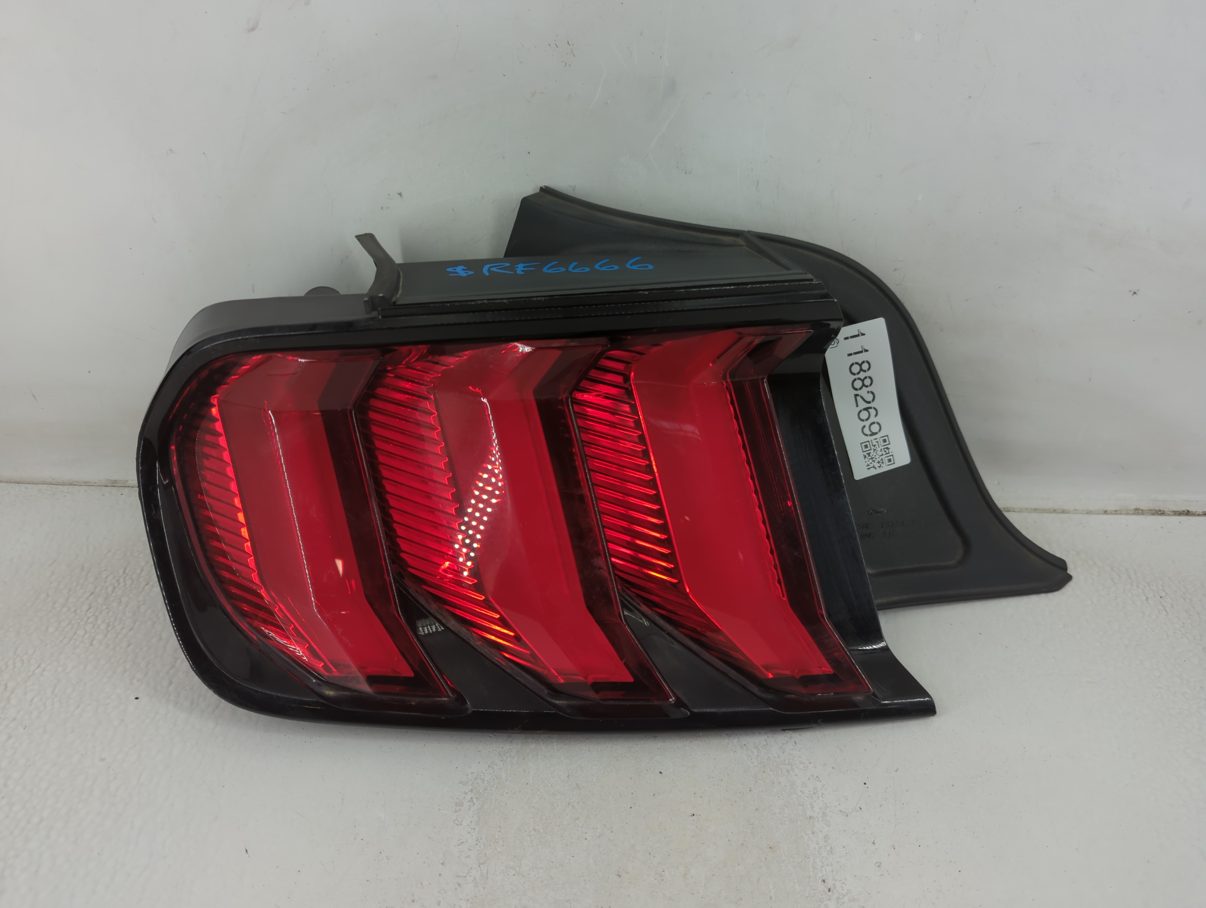 2018-2022 Ford Mustang Driver Left Side Tail Light Taillight Oem 1188269 - Oemusedautoparts1.com