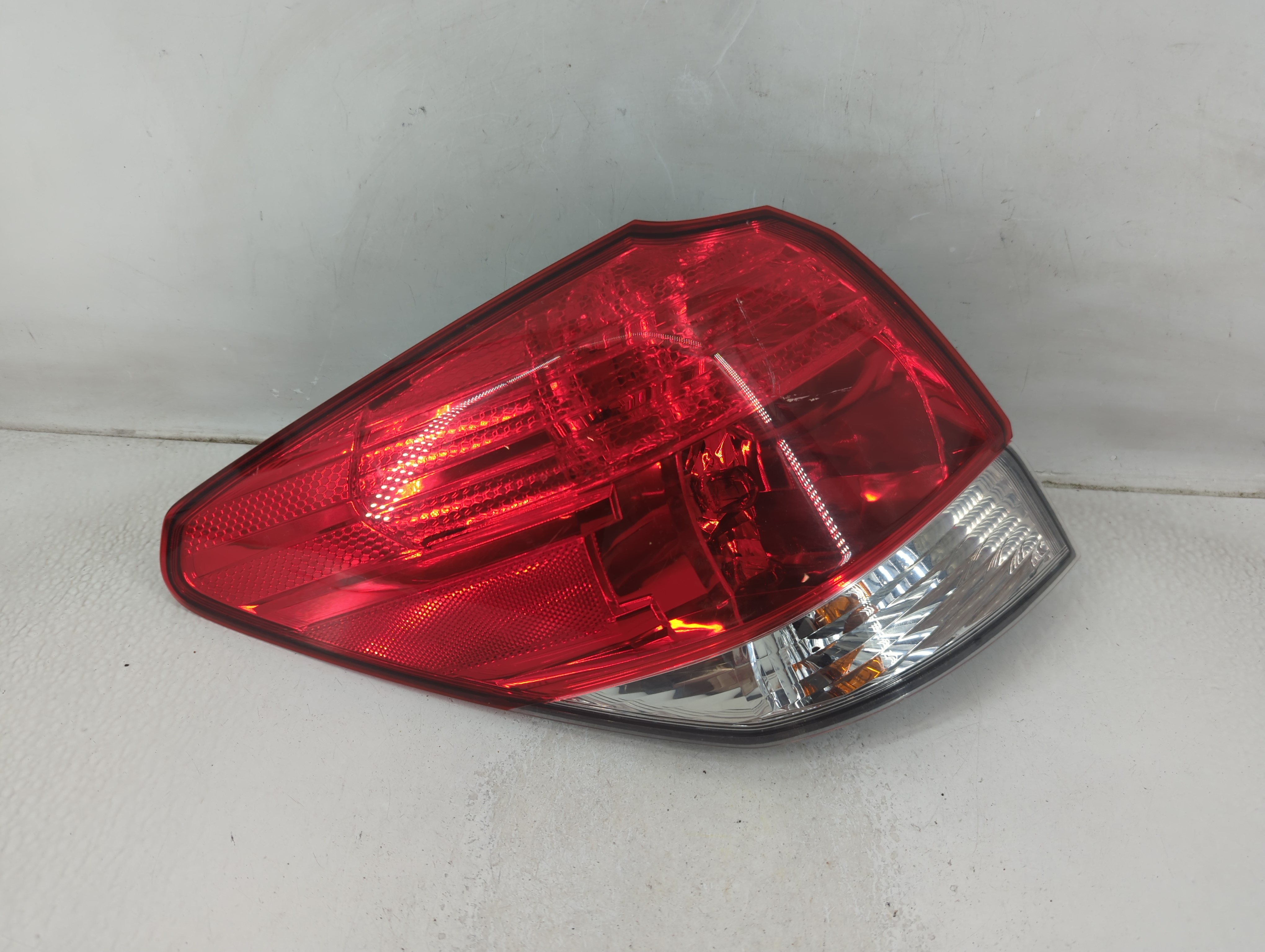 Picture of 2011 Subaru Forester Driver Left Side Tail Light Taillight Oem 1188272