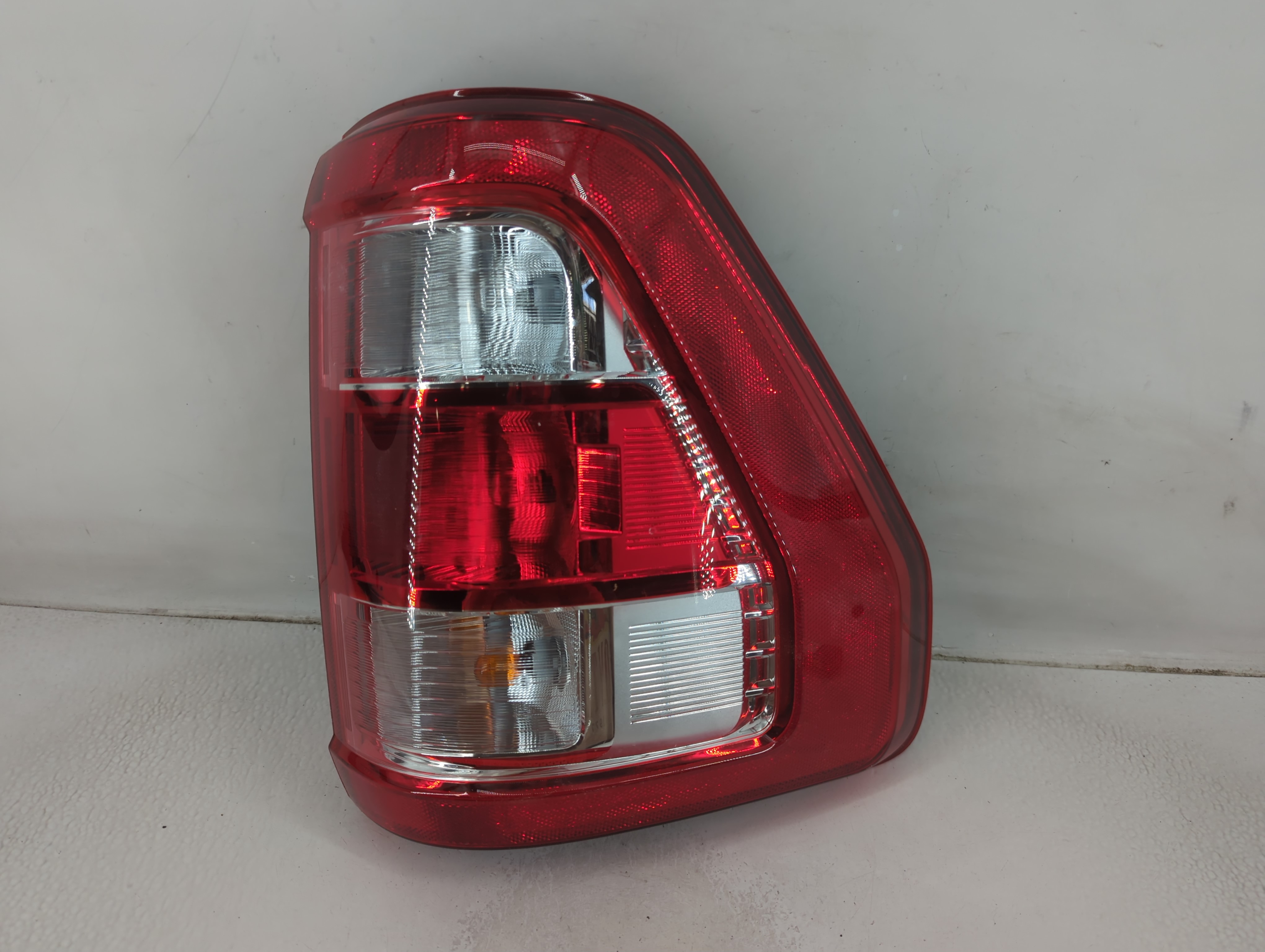 Picture of 2021-2022 Ford F-150 Driver Left Side Tail Light Taillight Oem 1188274