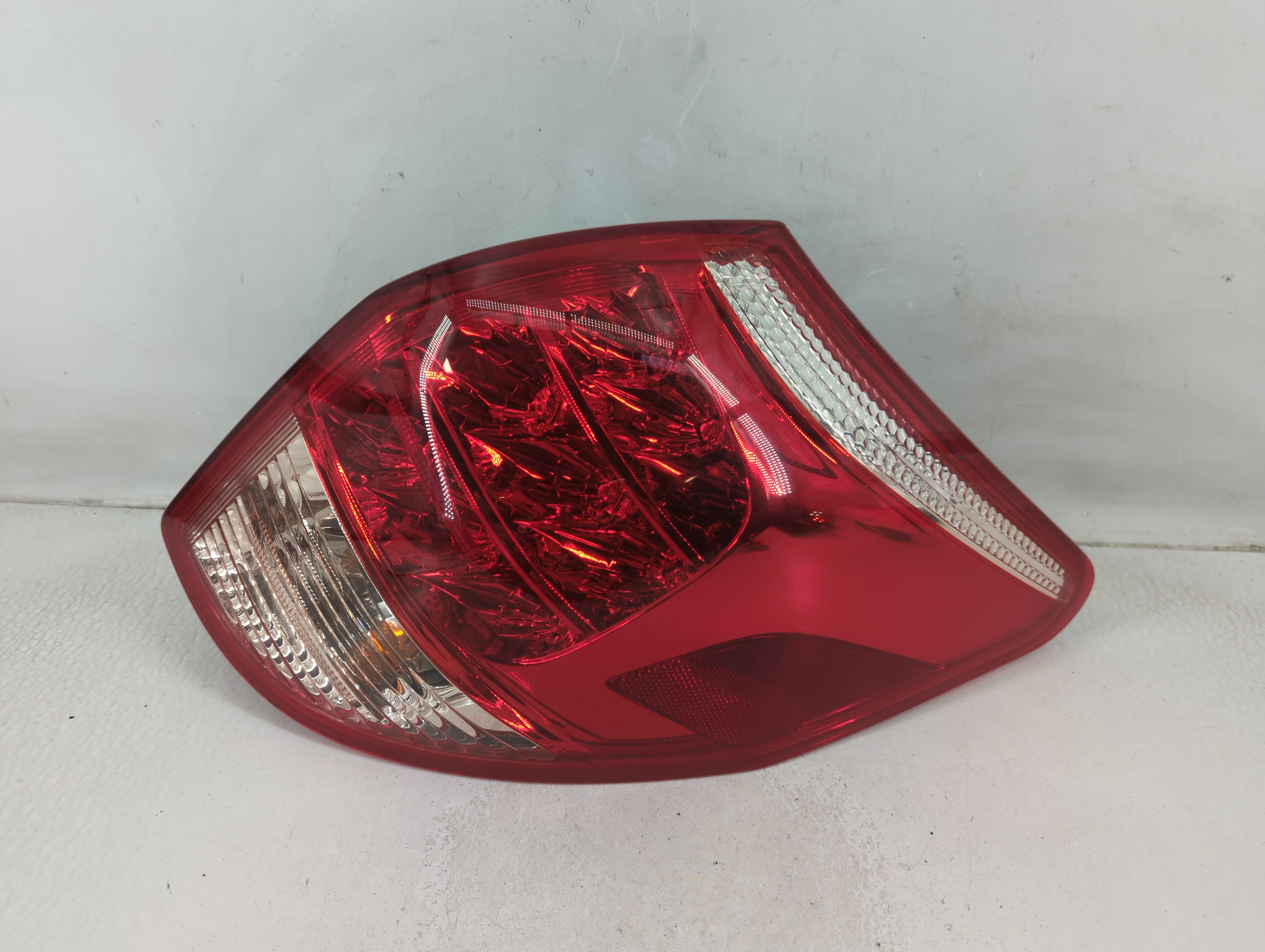 Picture of 2006-2008 Toyota Rav4 Passenger Right Side Tail Light Taillight Oem 1188277